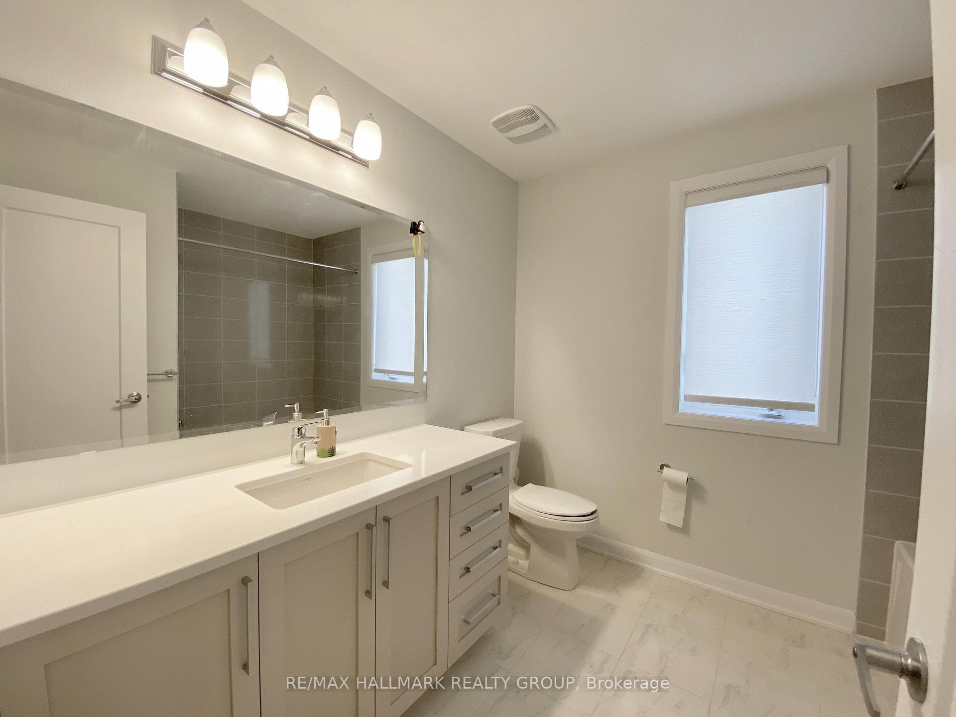 46 Eramosa Crescent photo 19