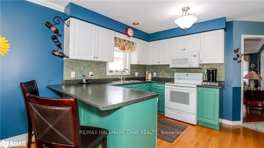163 Livingstone Street photo 14