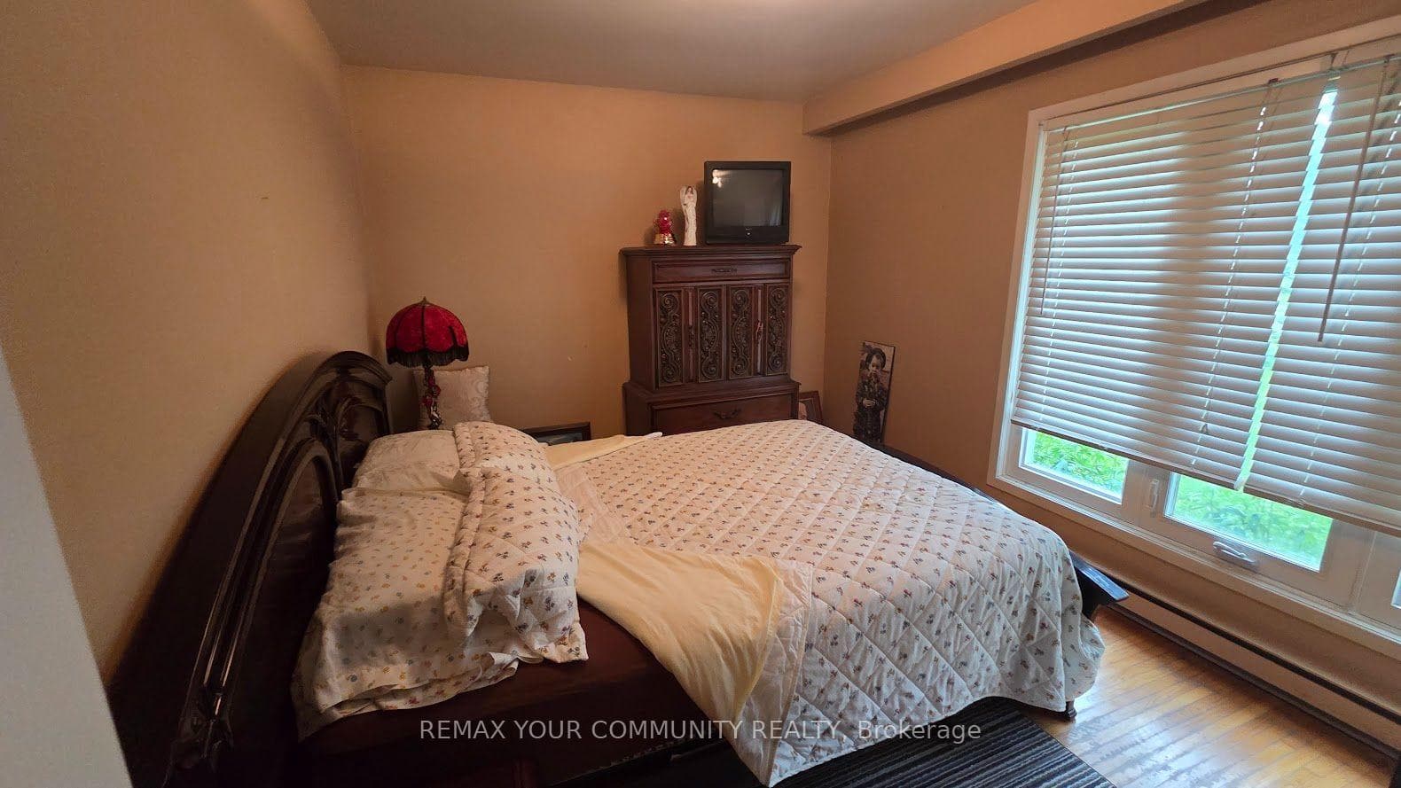 3rd Bedroom to Front Window