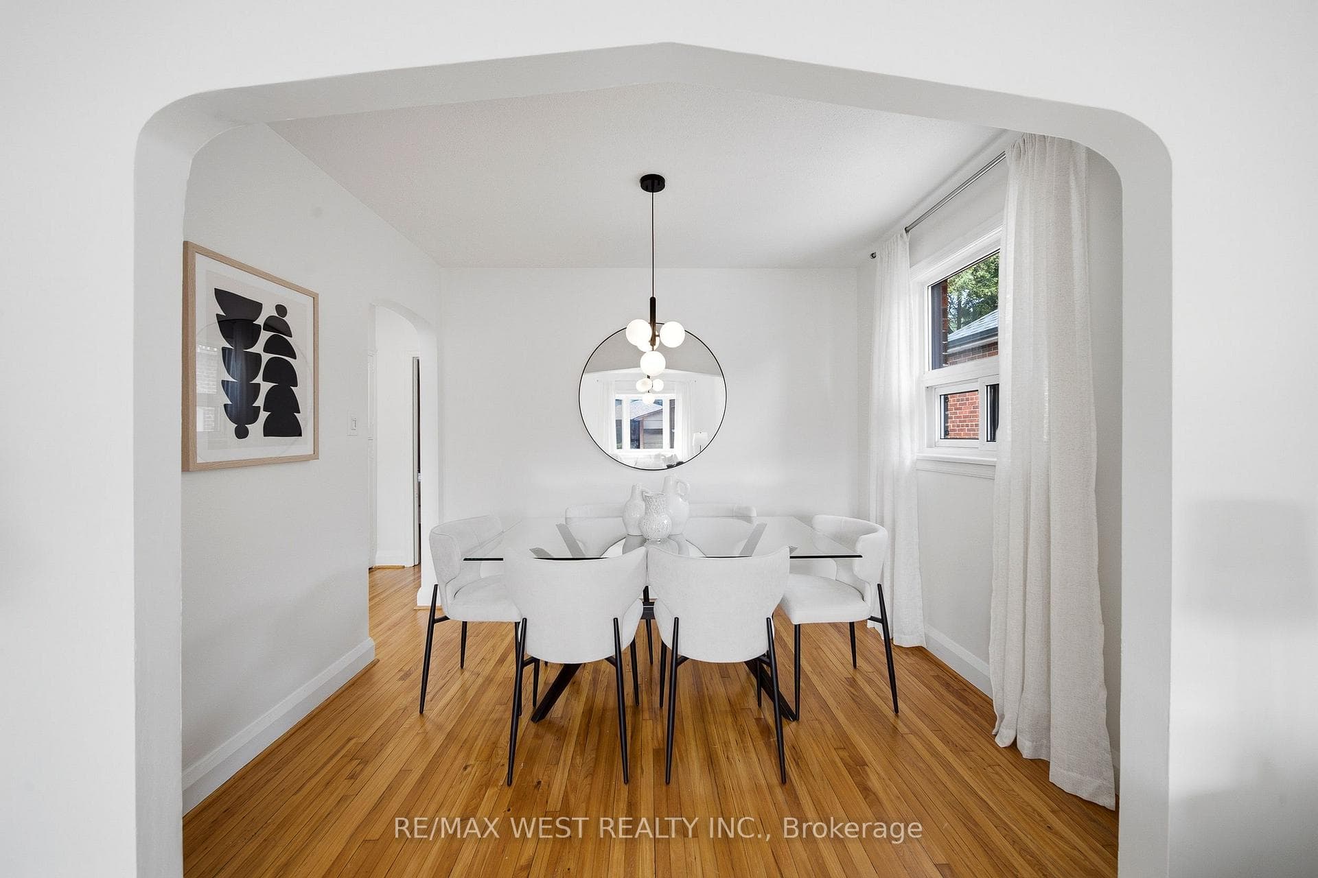28 Aldgate Avenue photo 5