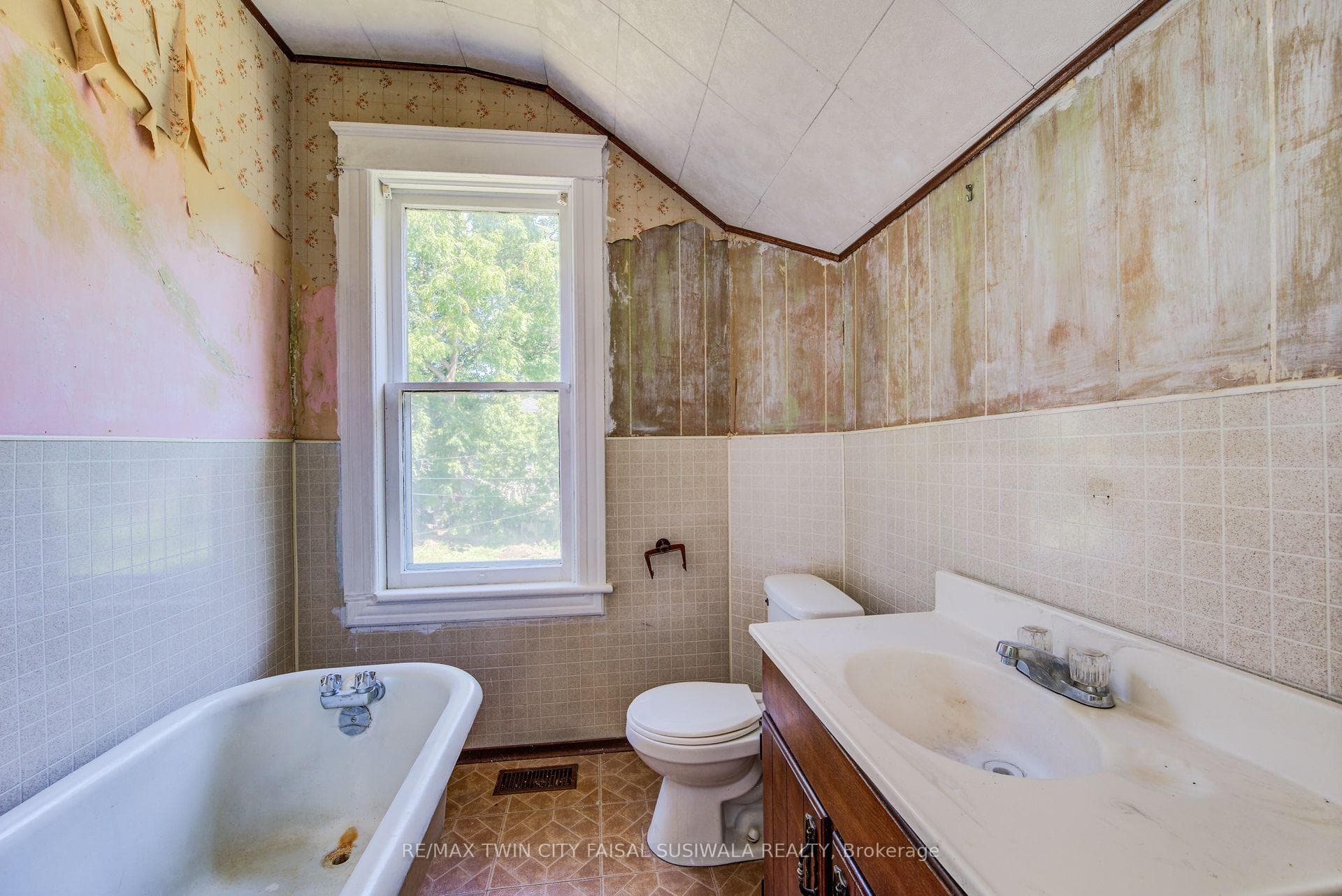 15 Chisholm Street photo 19