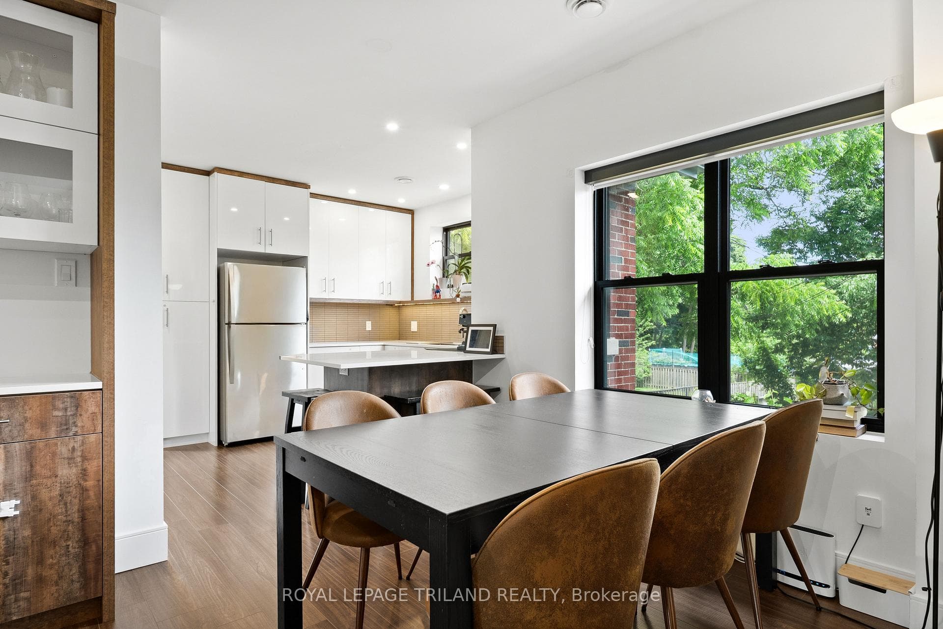 130 Windsor Crescent Unit 3 photo 11