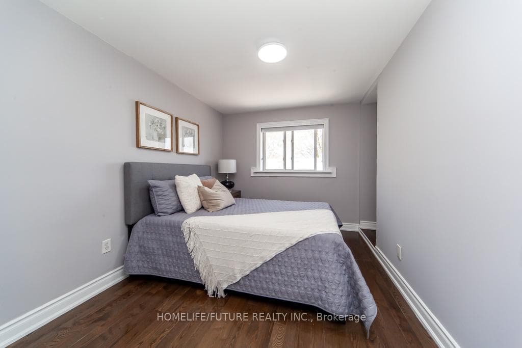1 Parkington Crescent photo 19