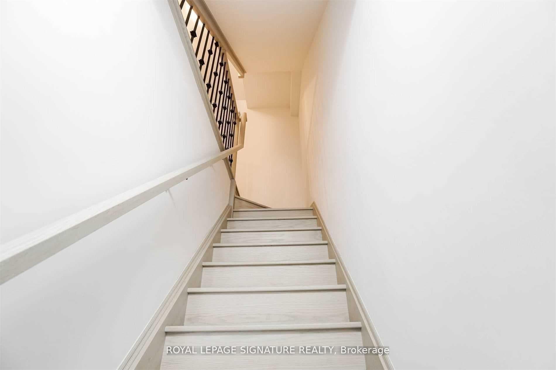 1010 Portage Parkway Unit Th12 photo 8