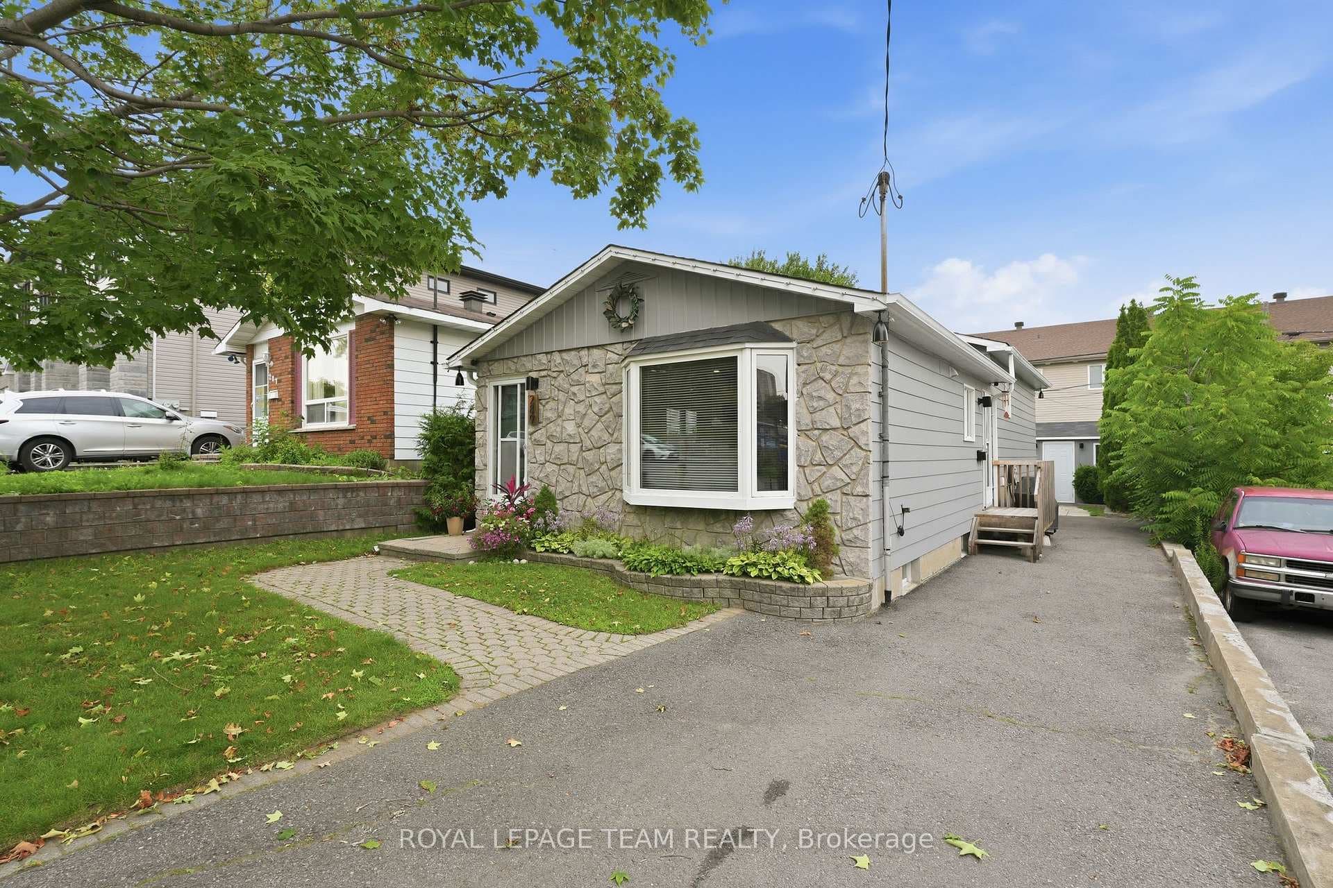 289 Montfort Street photo 5