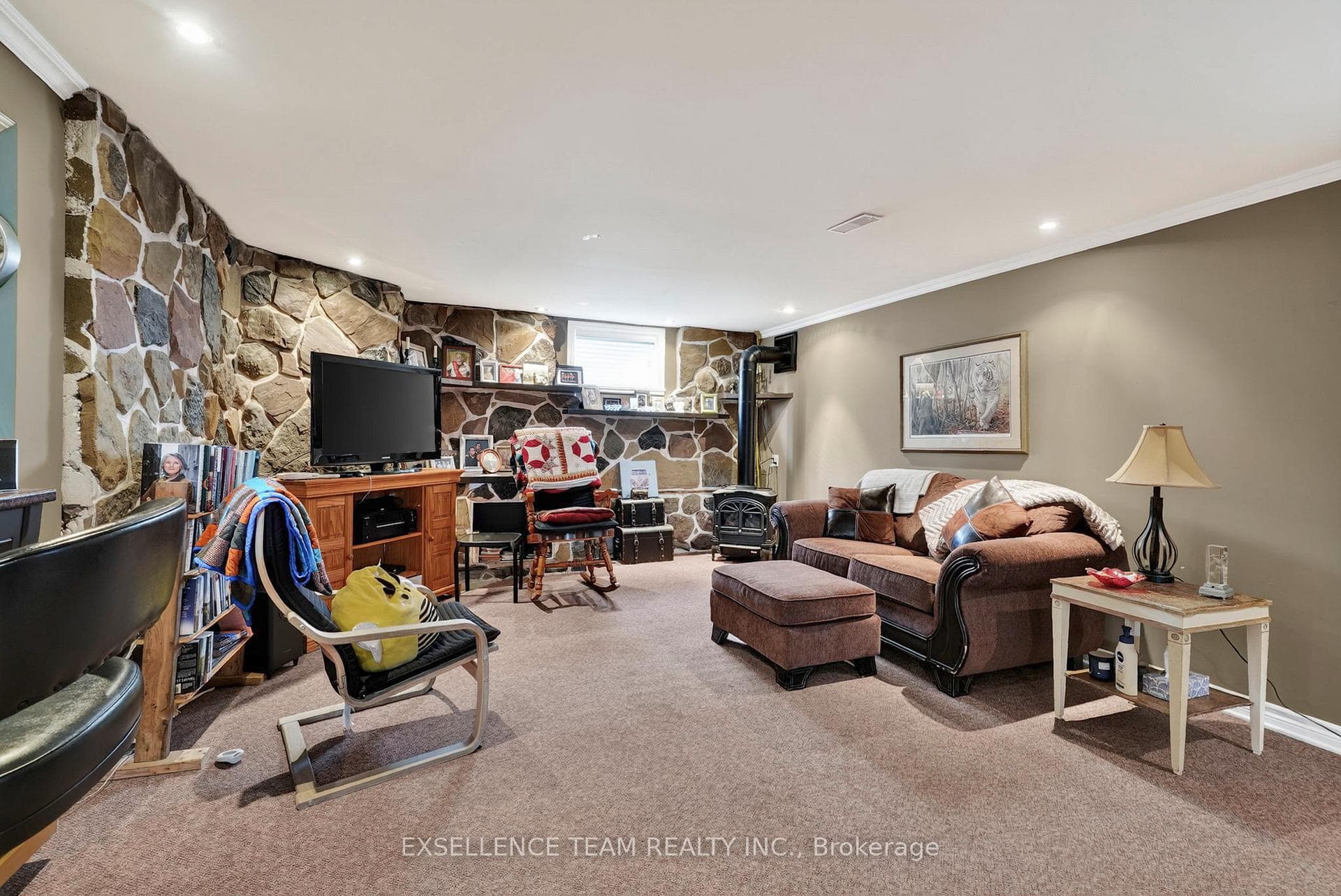 1120 Lasalle Road photo 28