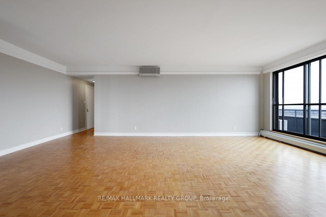515 St Laurent Boulevard Unit 2509/10 photo 12