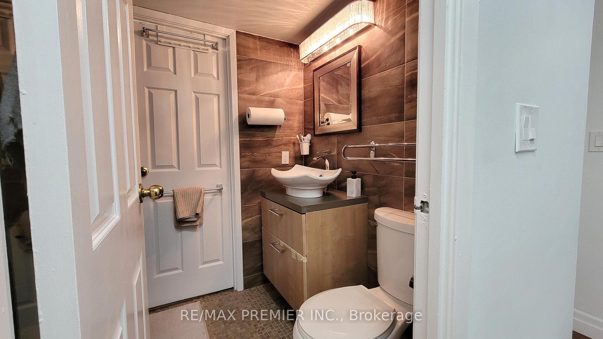 222 The Esplanade N/A Unit 1020 photo 16