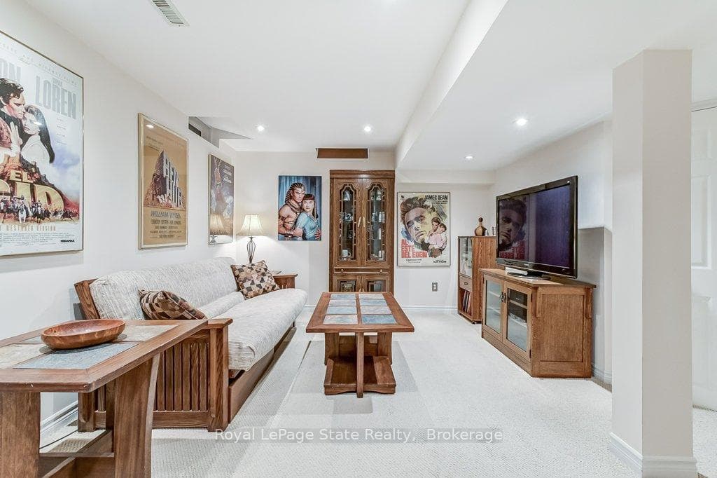25 Golden Iris Crescent photo 24