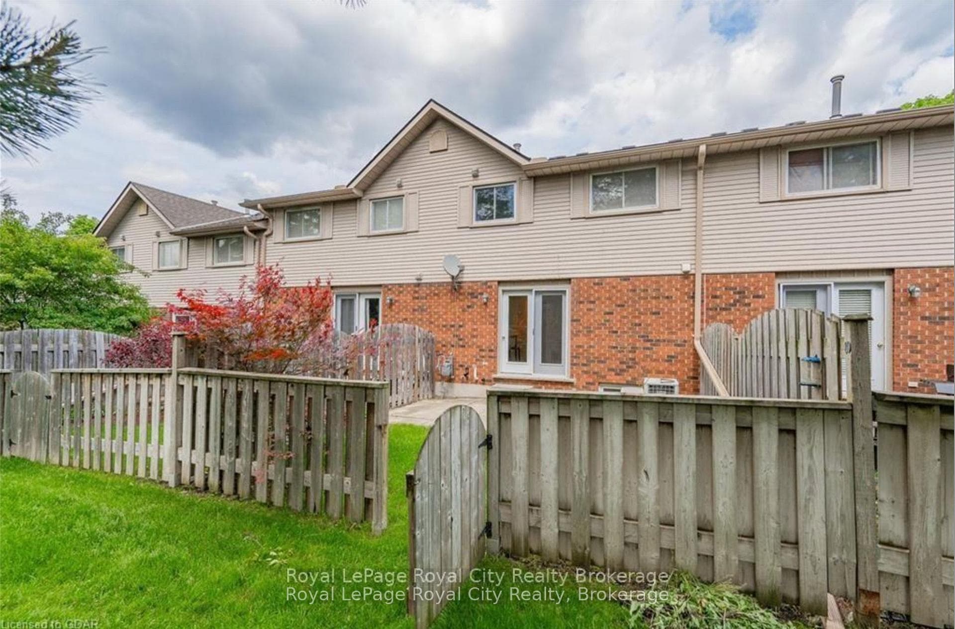 180 MARKSAM Road Unit 80 photo 39