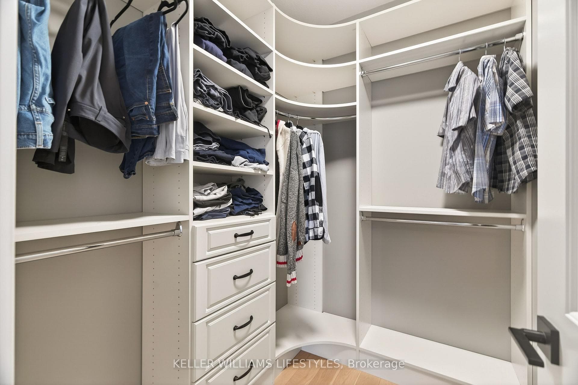 22 Delevan Street photo 29