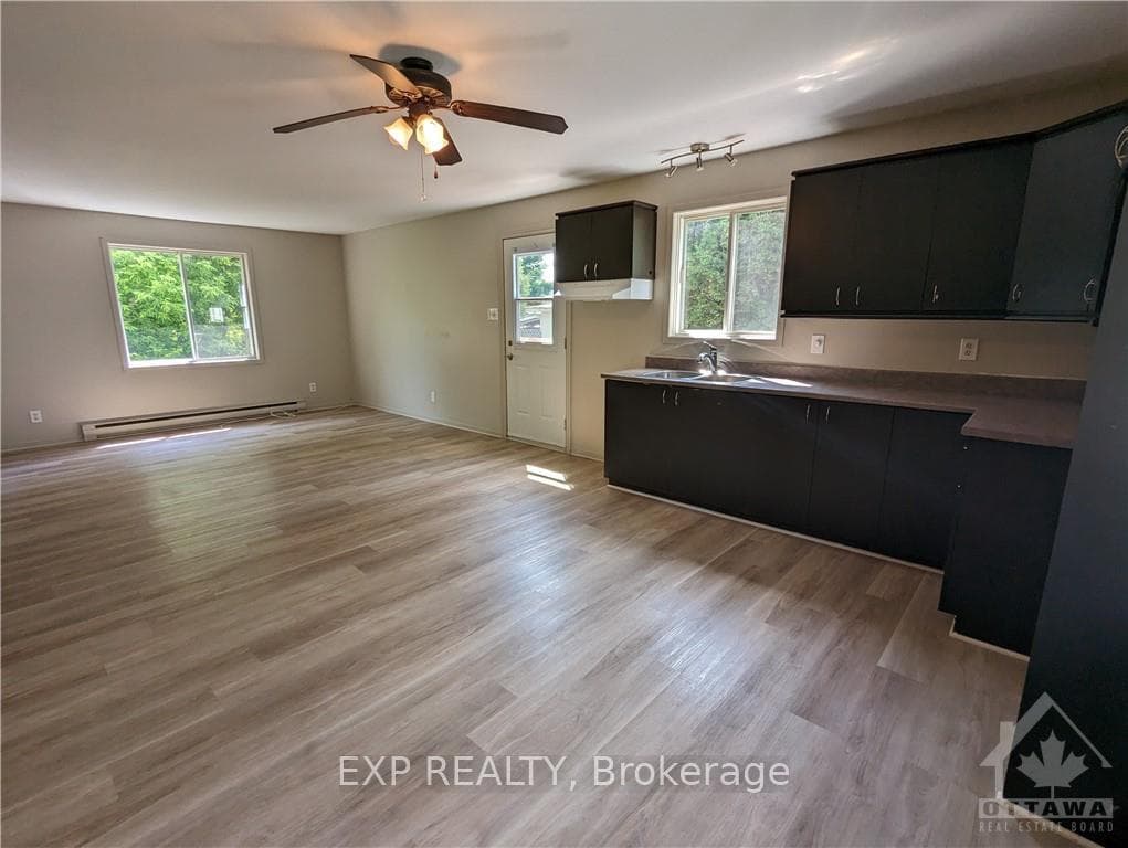 3521 CAMILLE Street Unit B photo 4