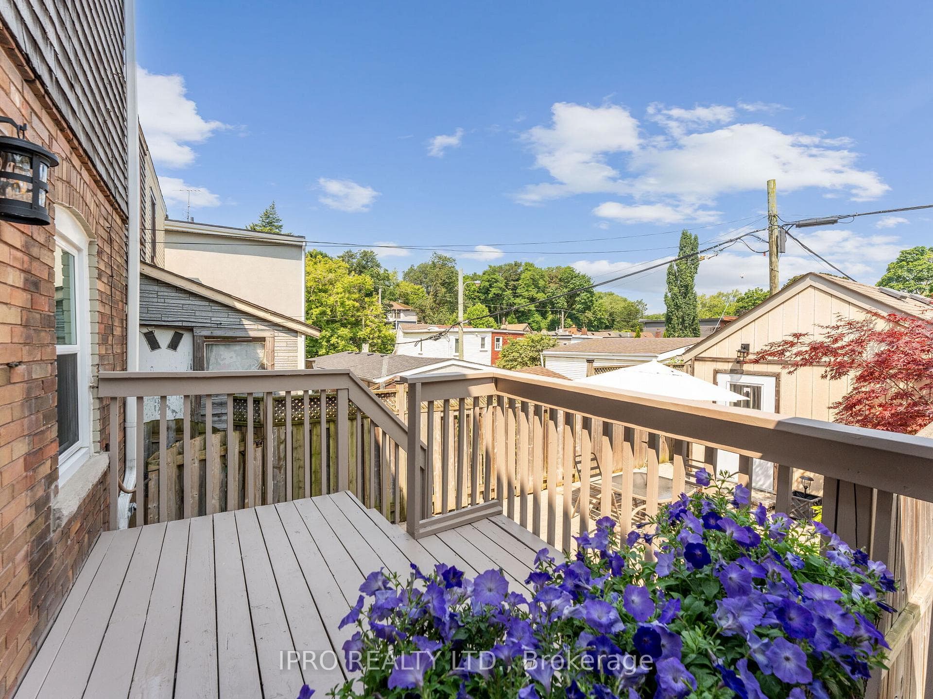 1178 Gerrard Street photo 34