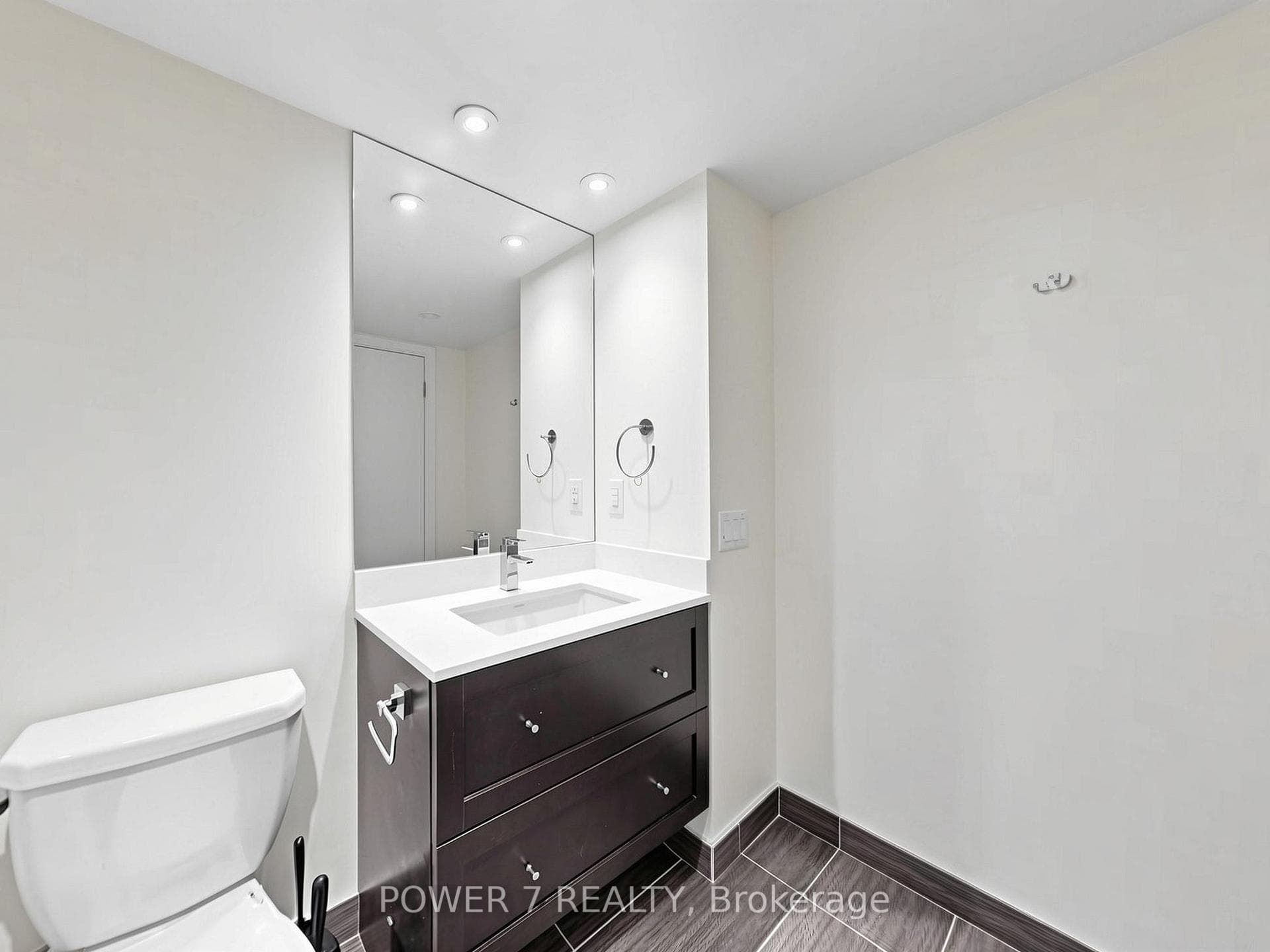 525 Adelaide Street Unit 1634 photo 16