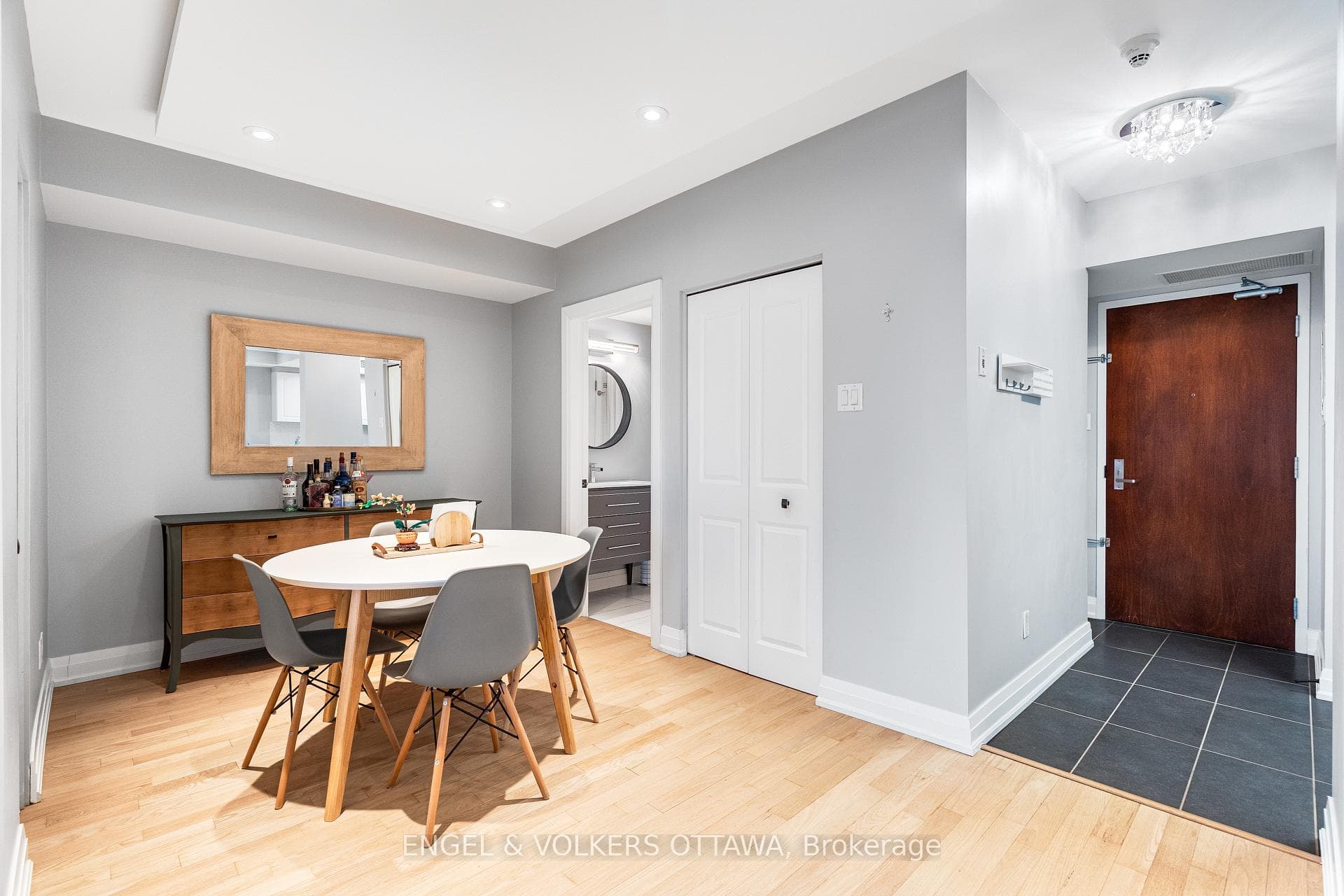 200 RIDEAU Street Unit 202 photo 31