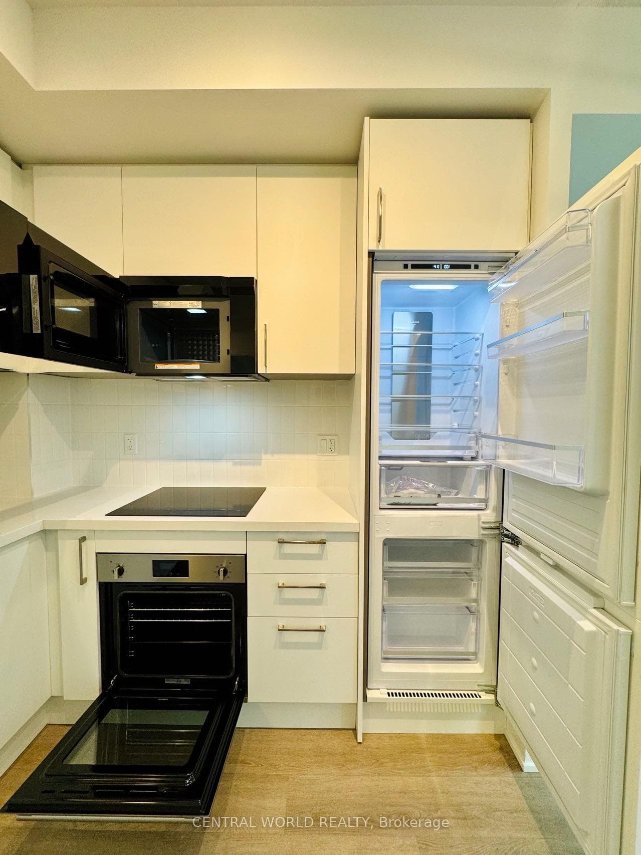38 Andre de Grasse N/A Unit 1106 photo 5