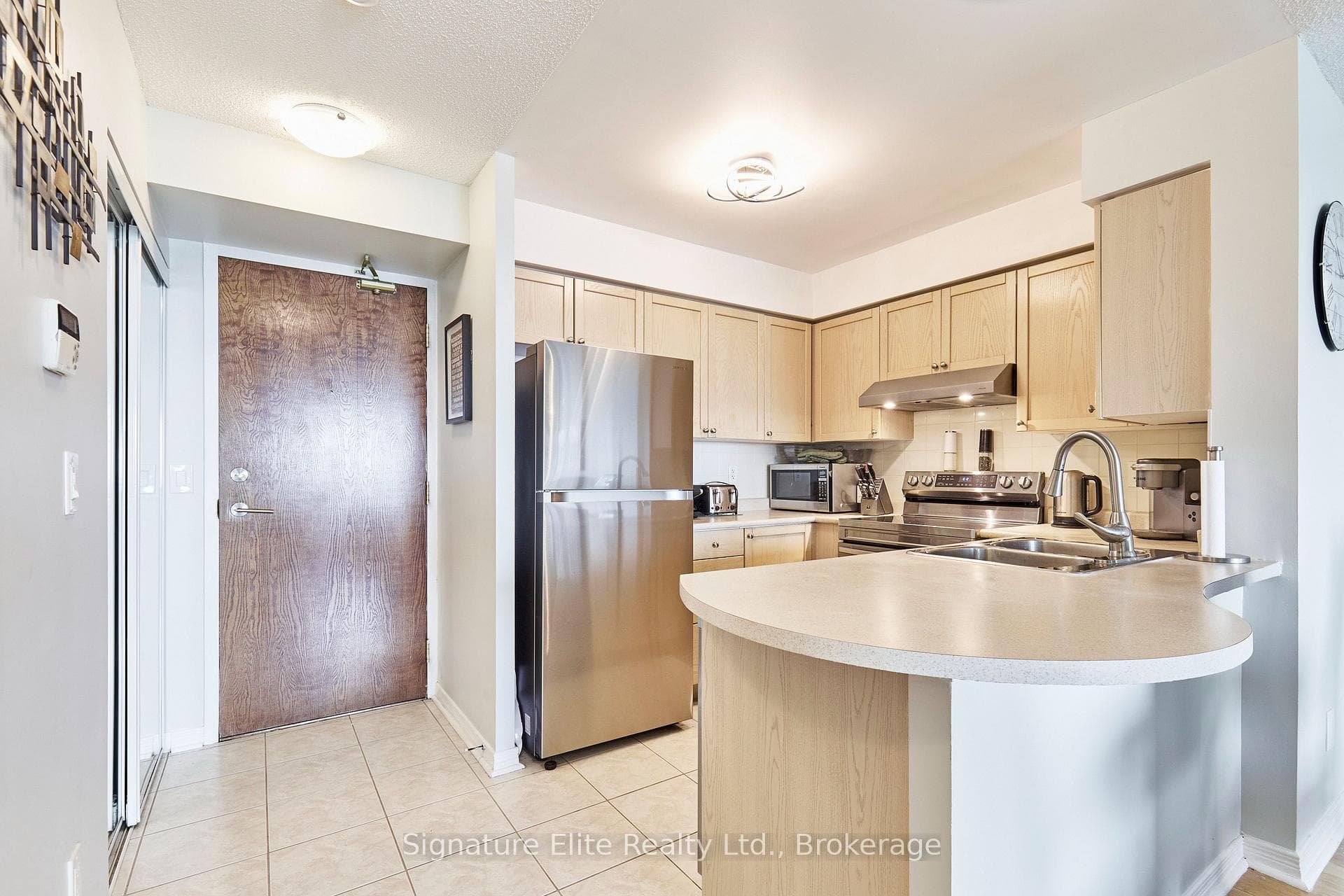 11 Oneida Crescent Unit LPH05 photo 9