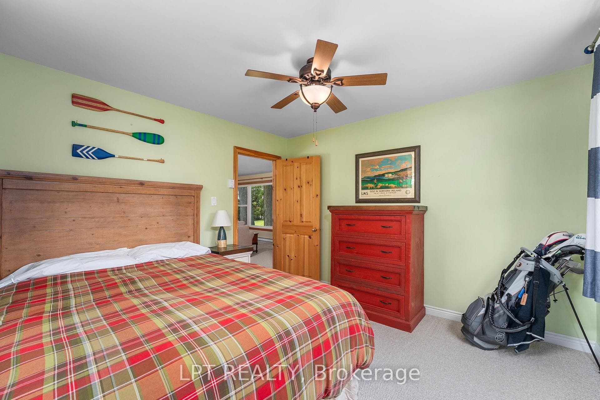 101 Hedge Road photo 26