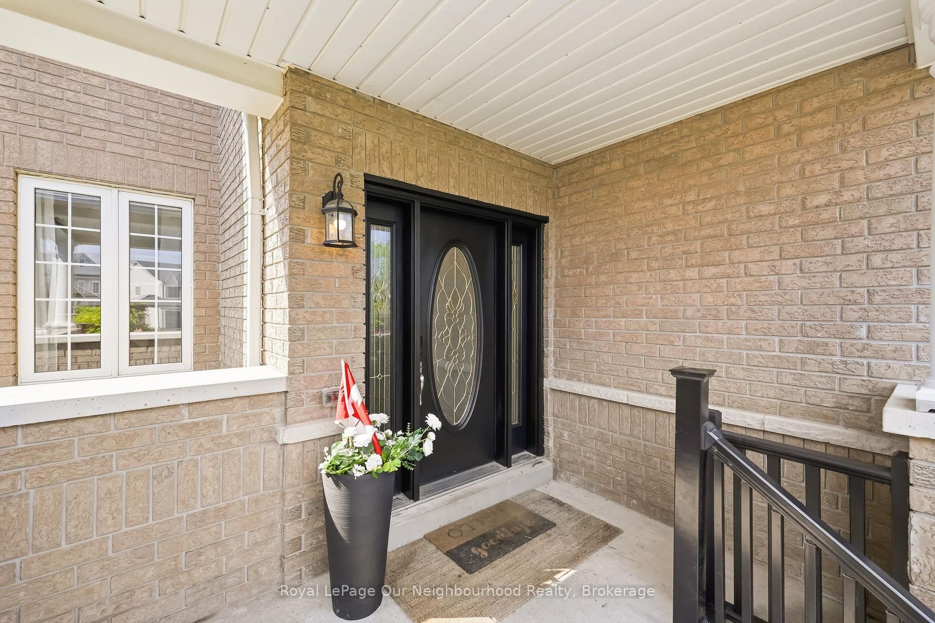 1296 Ravencliffe Court photo 3