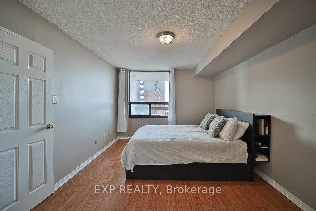 20 Mississauga Valley Boulevard Unit 1405 photo 7