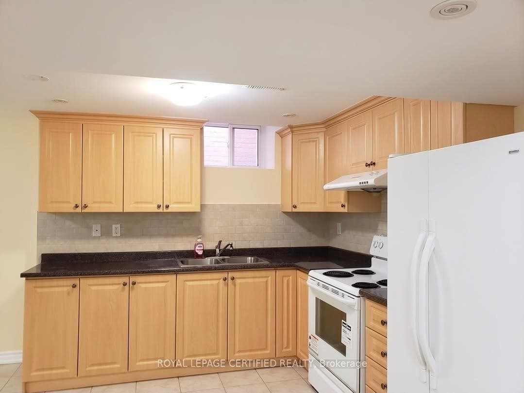 684 Ceremonial Drive Unit Bsmt photo 2