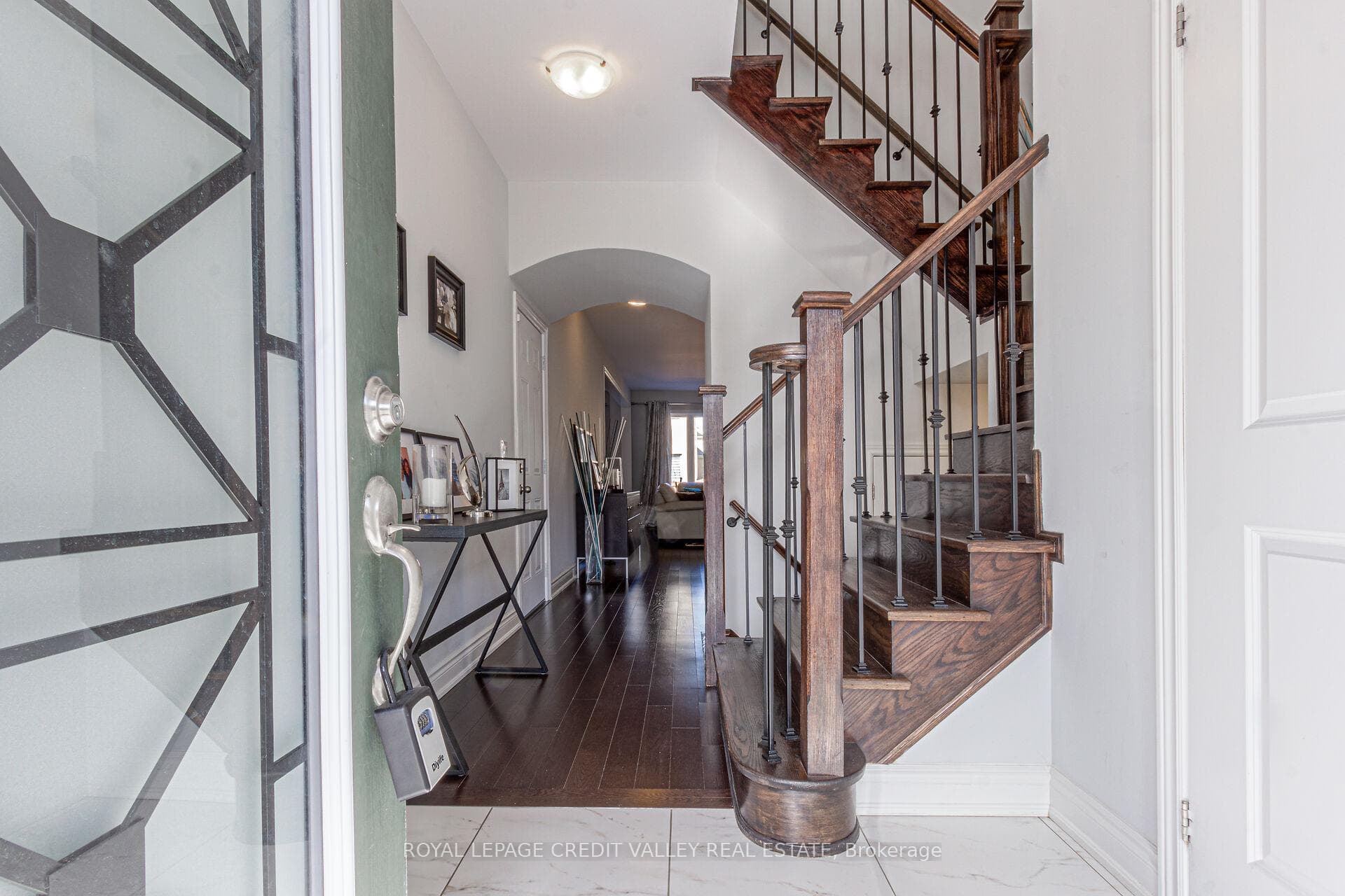 58 Ivor Crescent photo 4