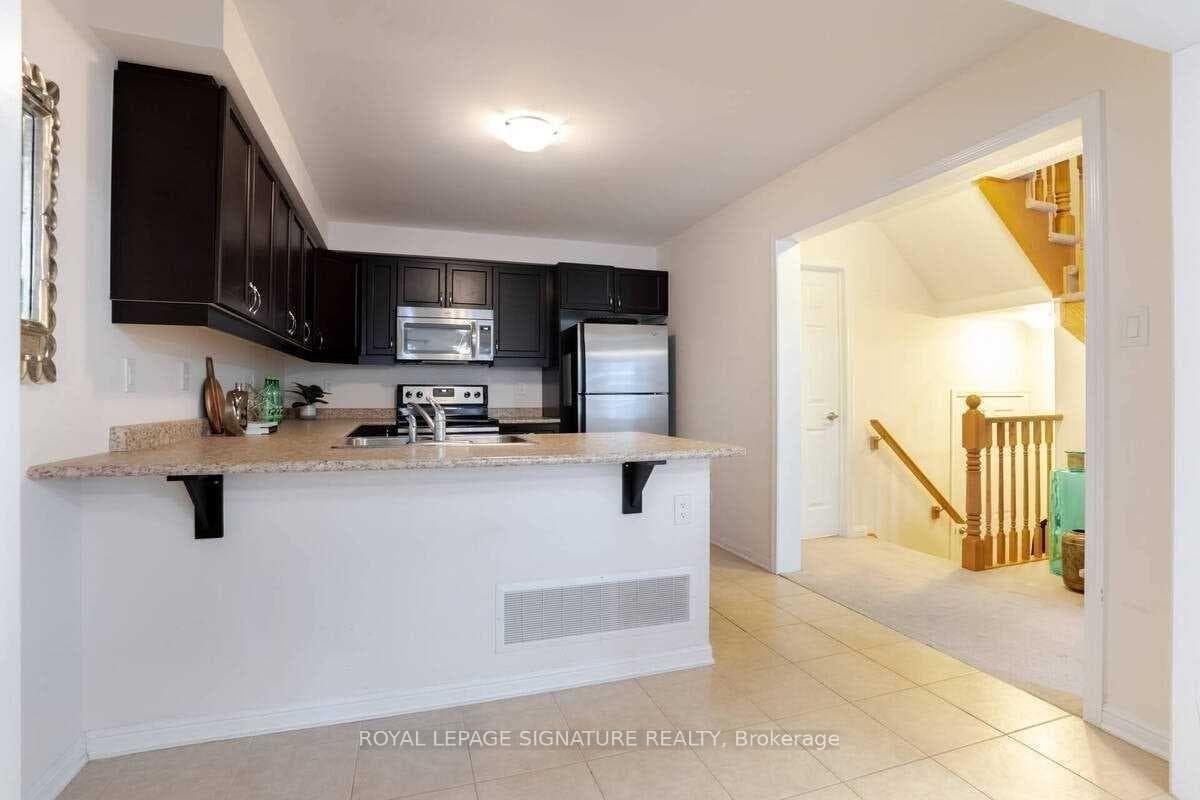 926 Nadalin Heights photo 16