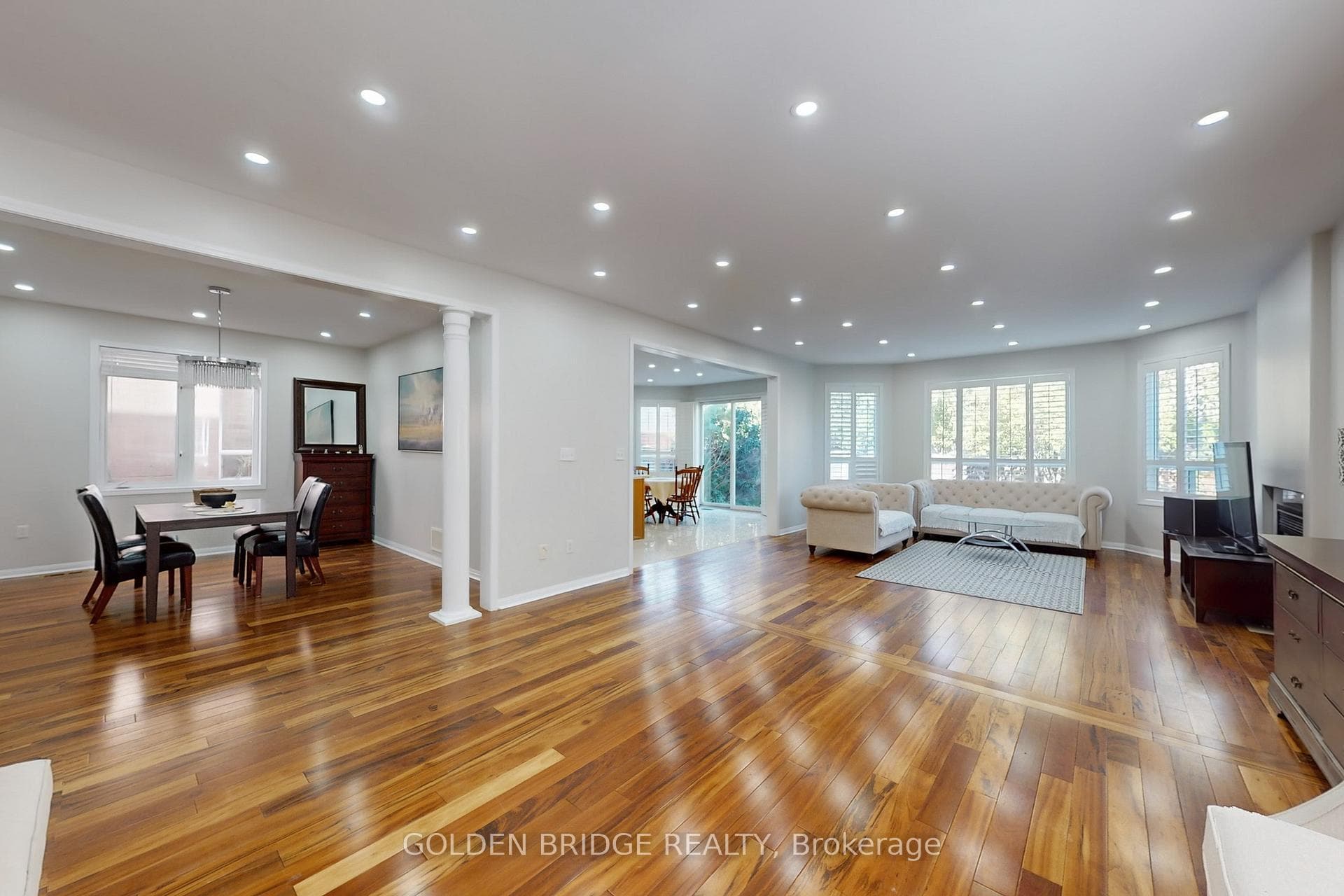 158 Worthington Avenue photo 8