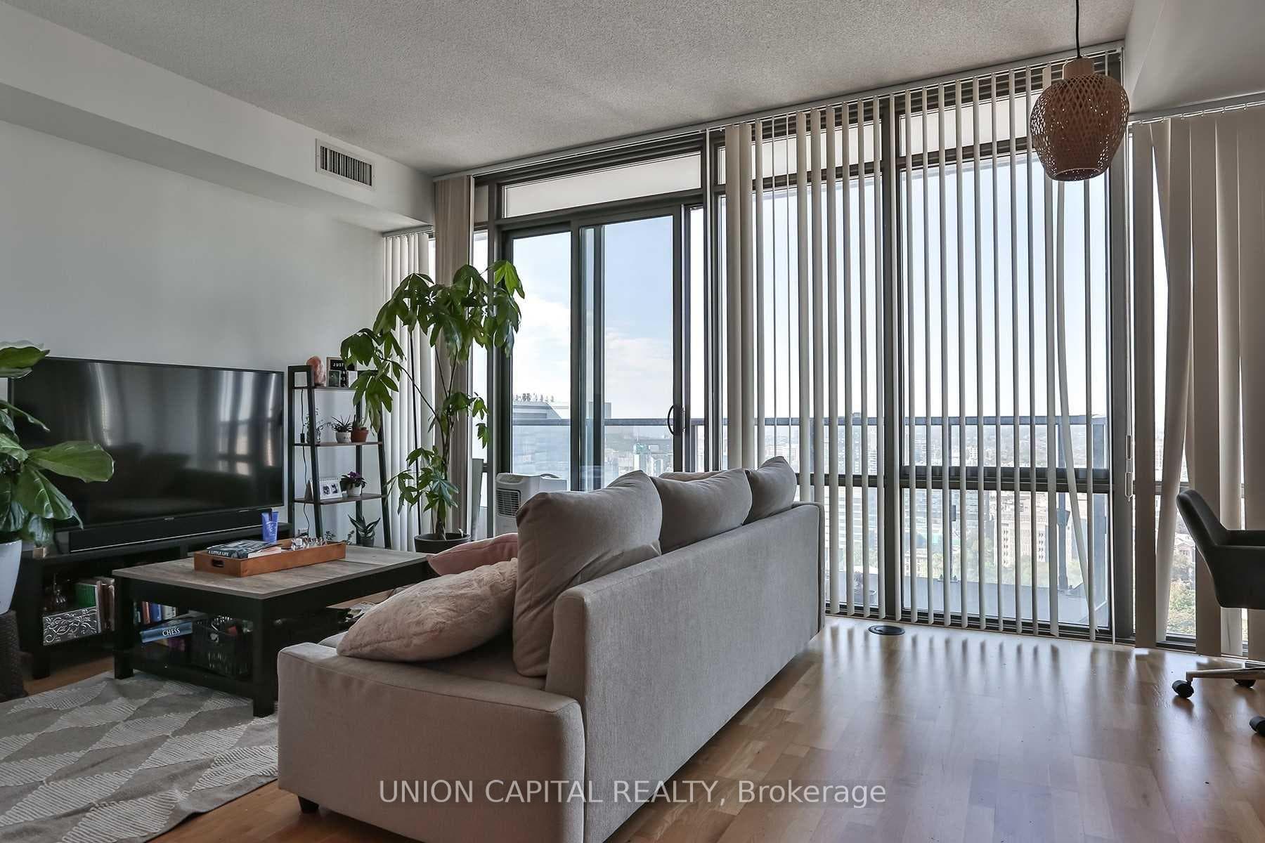 832 Bay Street Unit 2901 photo 11