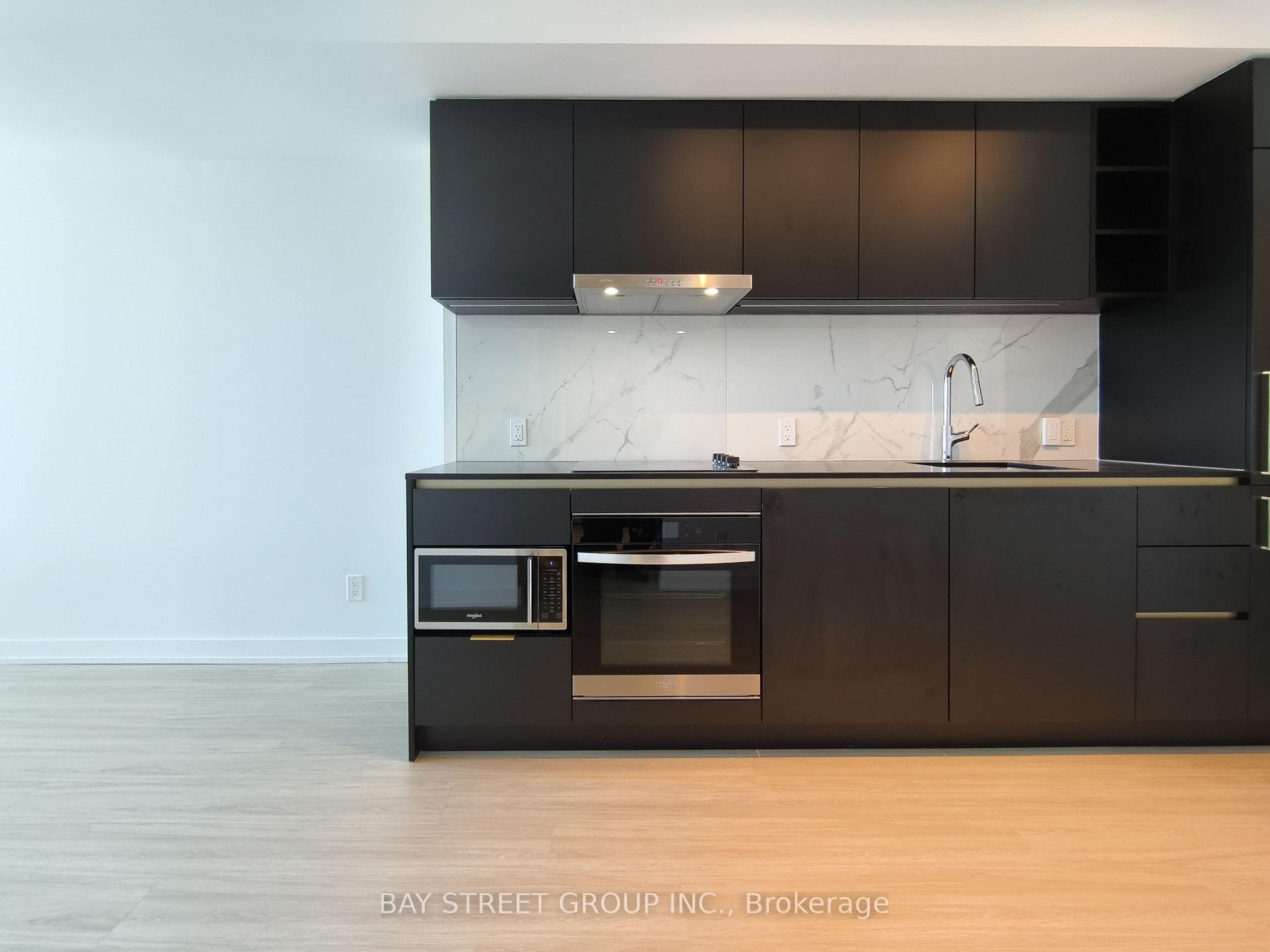 8 Wellesley Street Unit 3910 photo 7