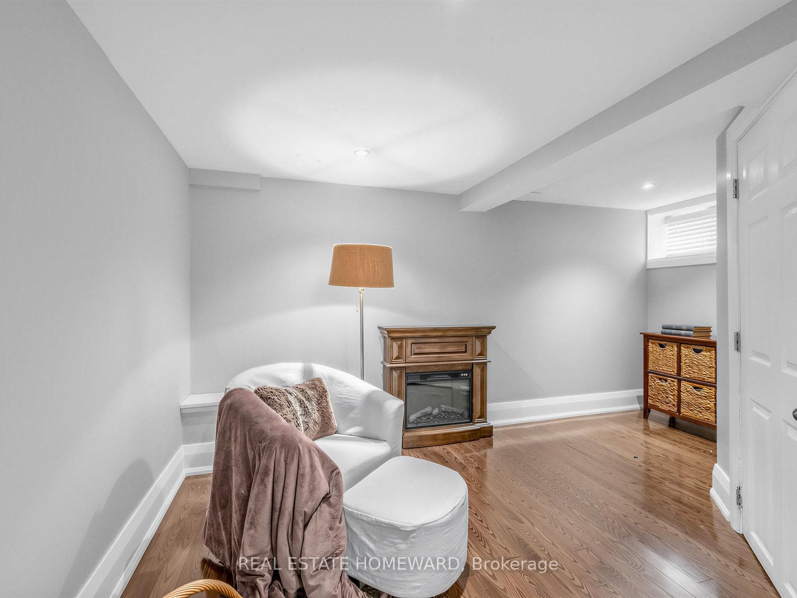 309 Chisholm Avenue photo 16
