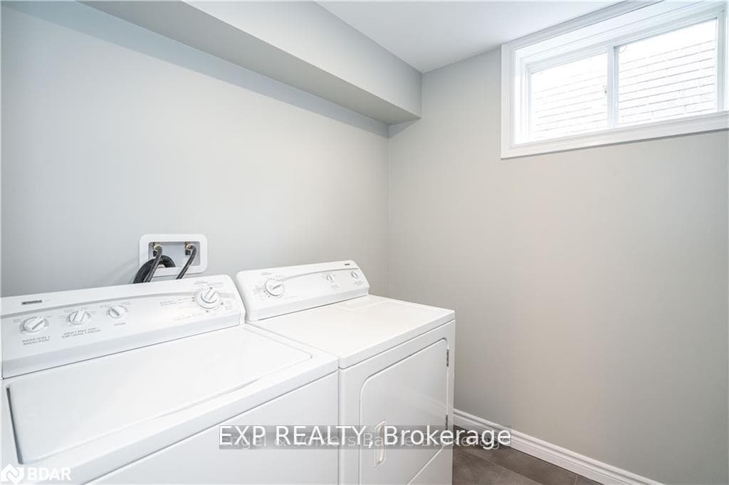 19 Loon Avenue Unit Lower Level photo 7