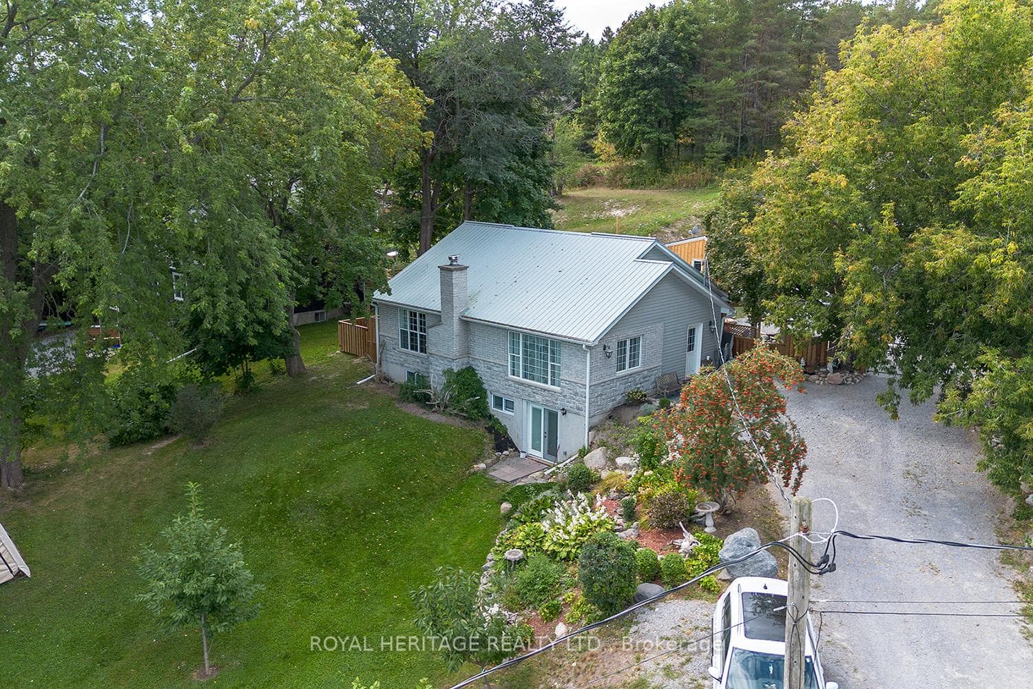298 Carnegie Beach Road photo 2