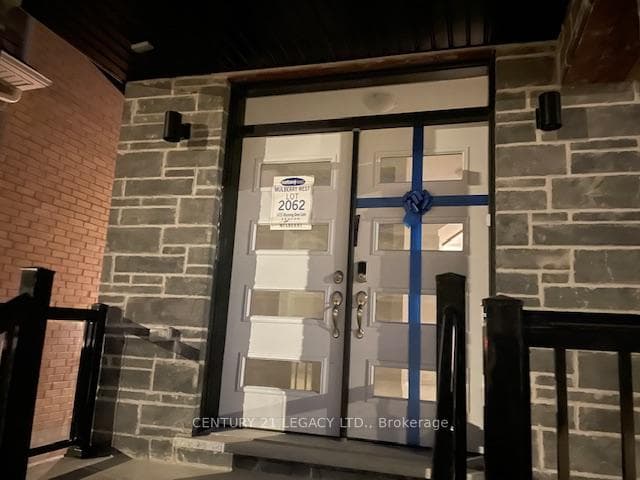 Double door entry