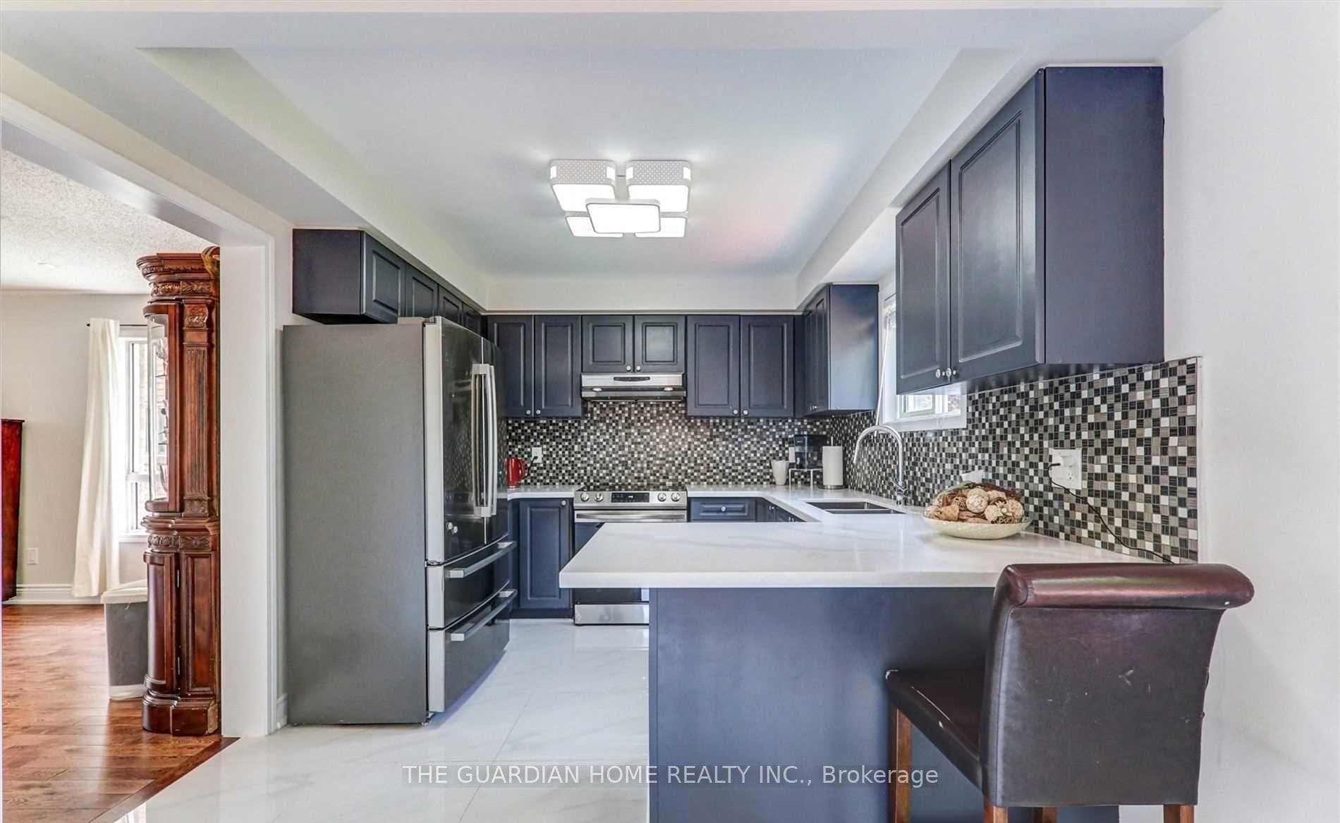 4 Edgerton Drive photo 11