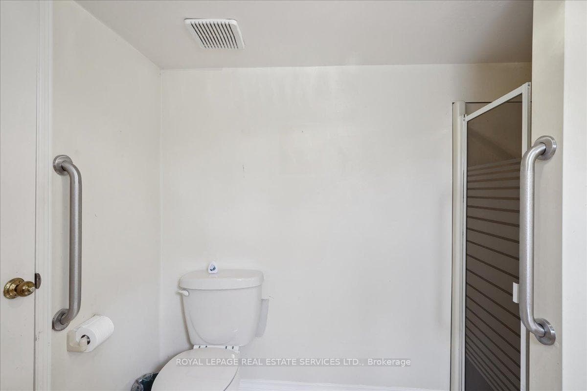 489 Trillium Drive photo 26