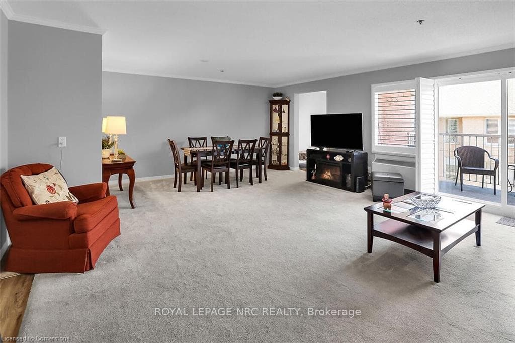6 Niagara Street Unit 302 photo 12