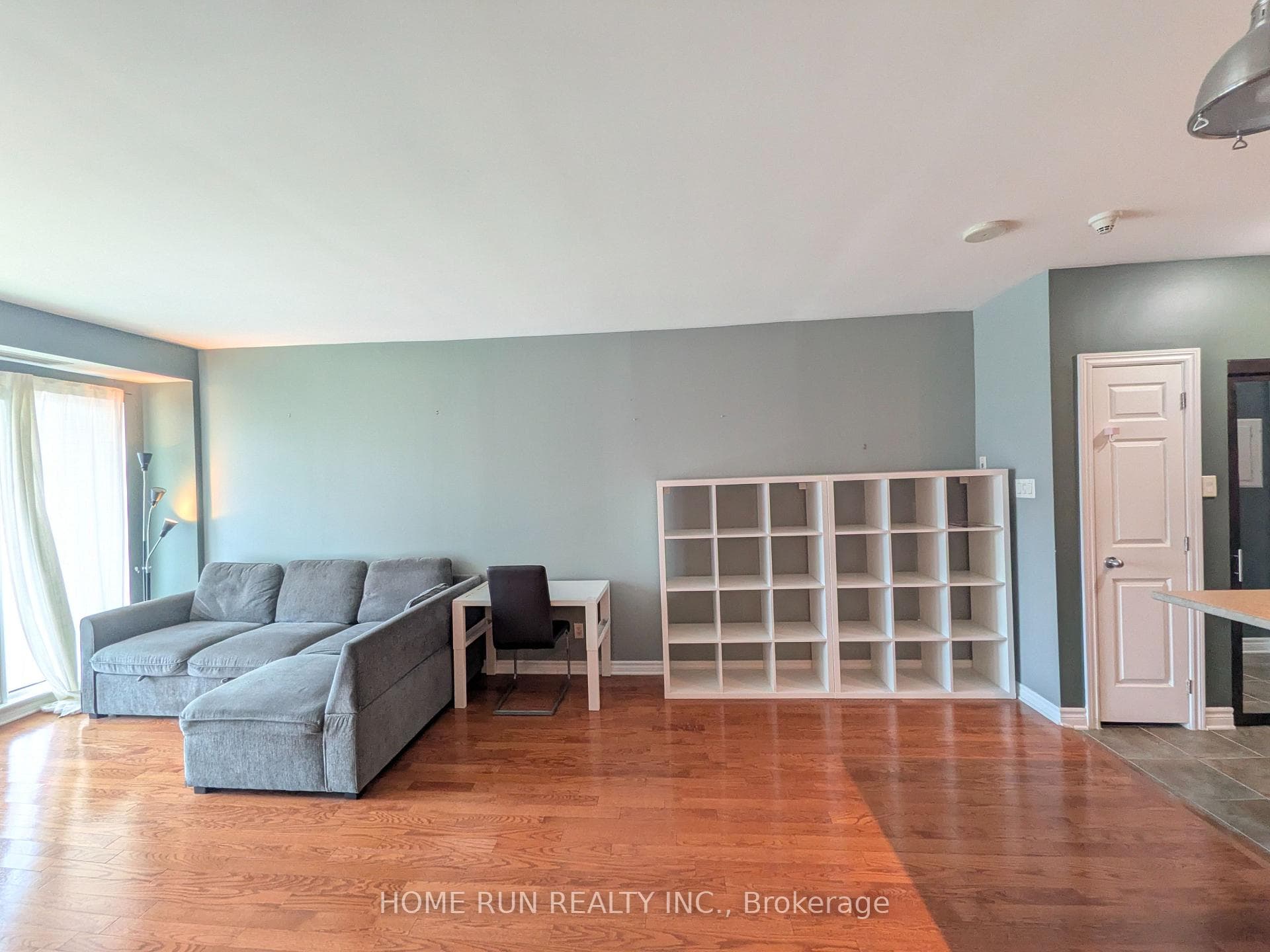 200 RIDEAU Street Unit 1107 photo 10