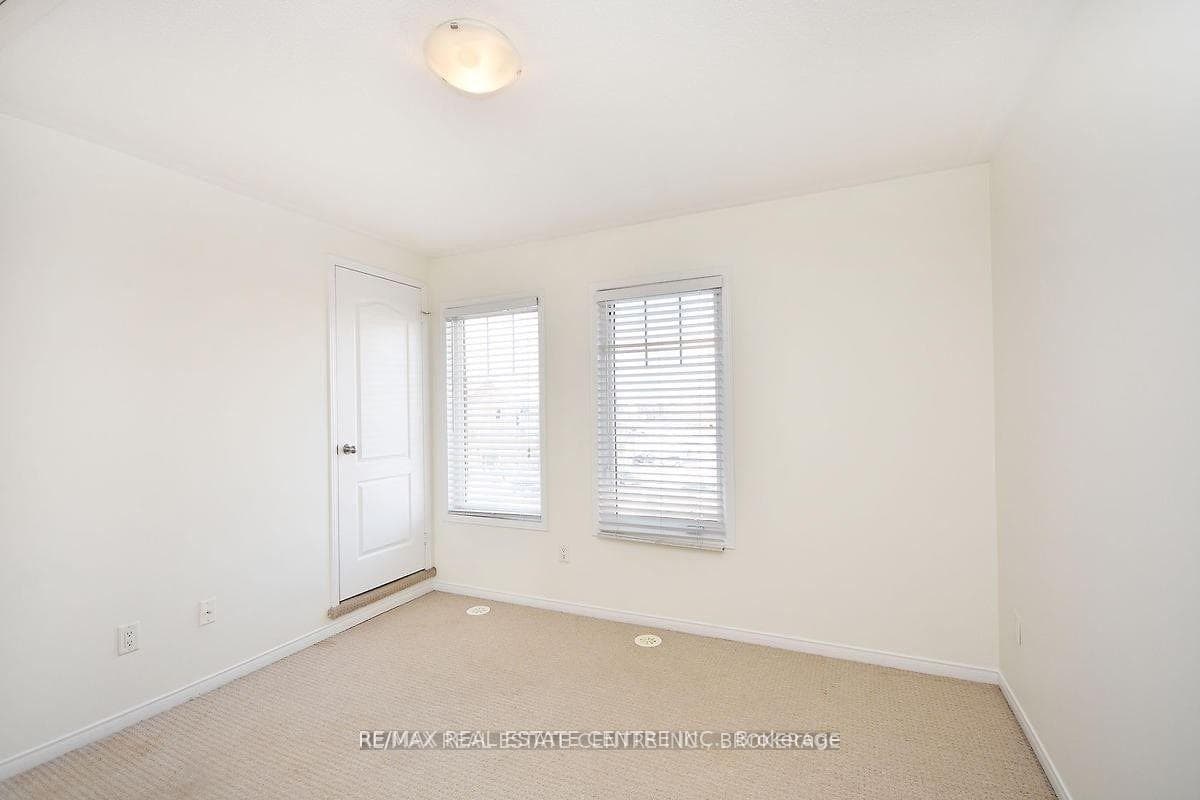 5605 Oscar Peterson Boulevard Unit 4 photo 29