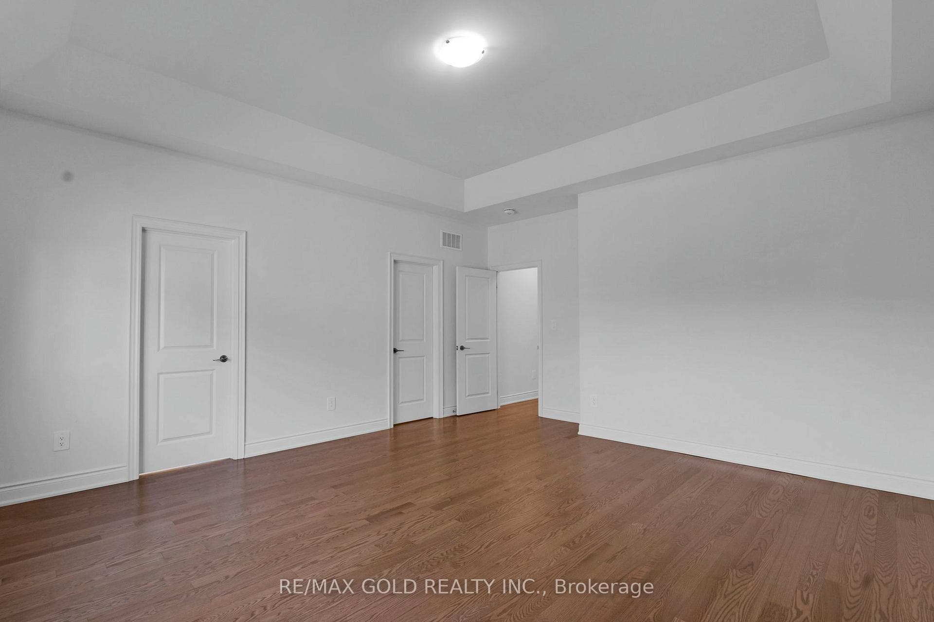 23 Bermondsey Way photo 22