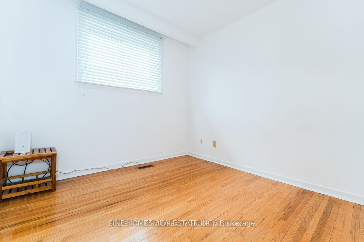 769 Greenore Road Unit Upper photo 5