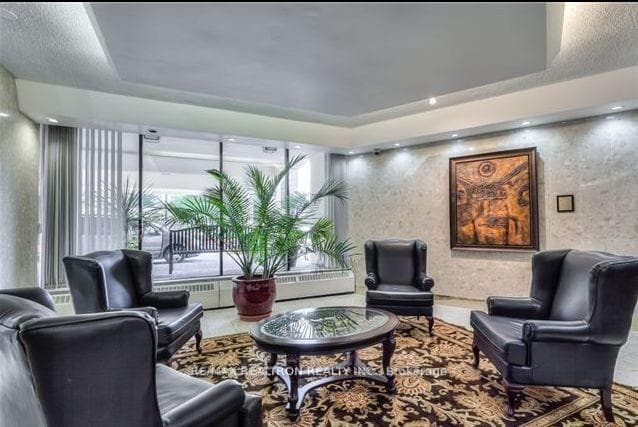 60 Pavane Linkway Way Unit 106 photo 4