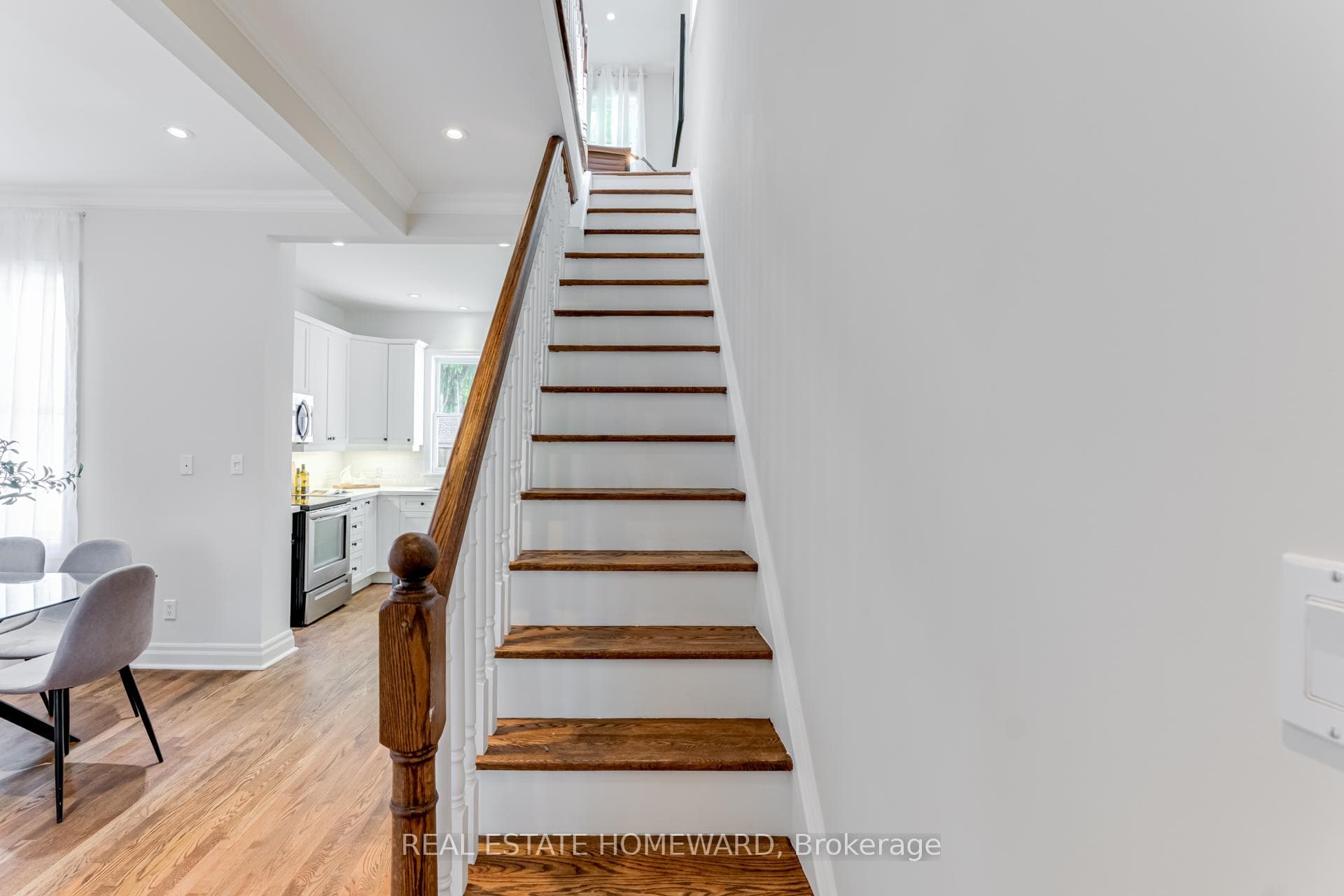 335 Sammon Avenue photo 16