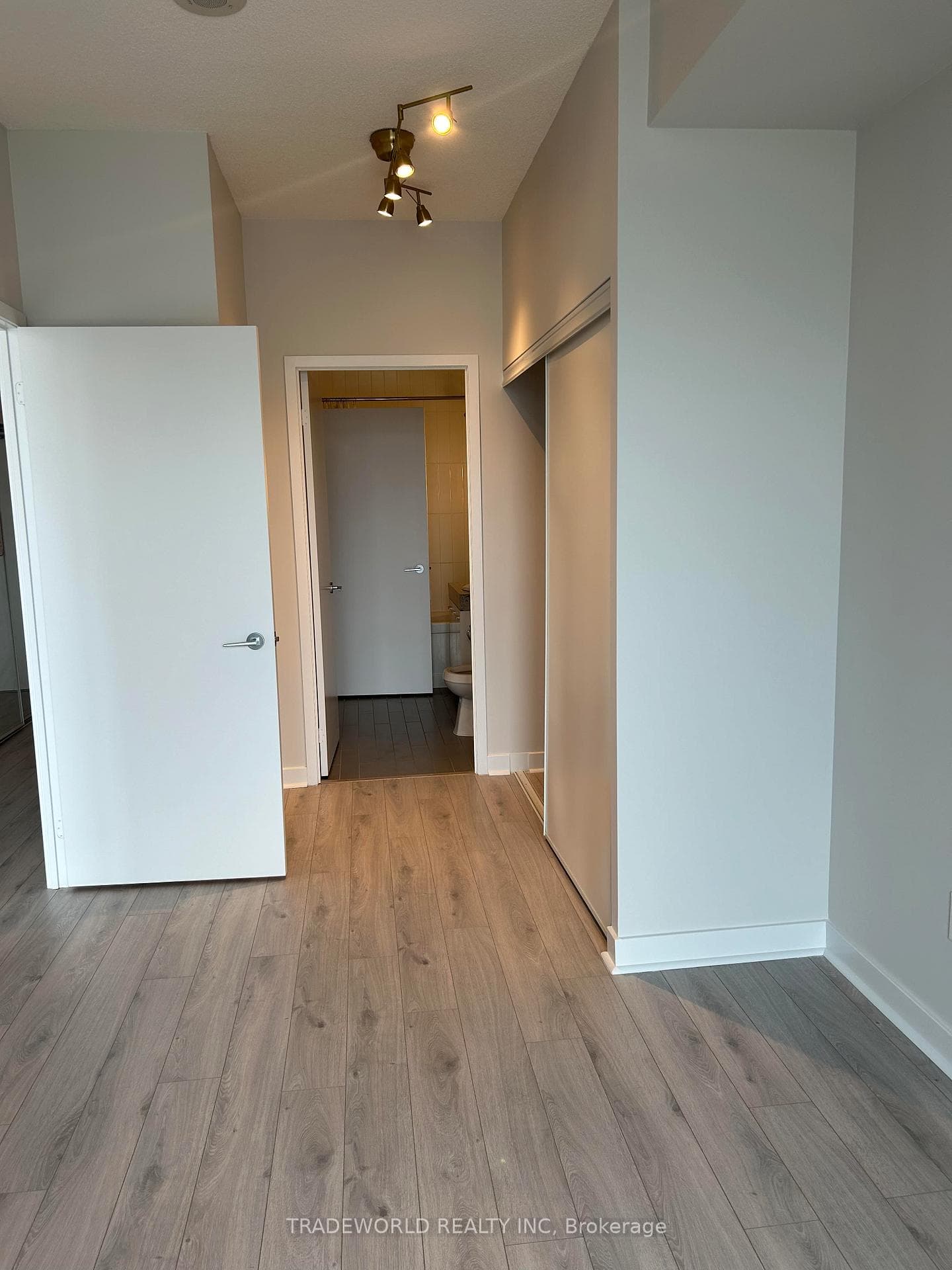 29 Singer Court Unit 2603 photo 9