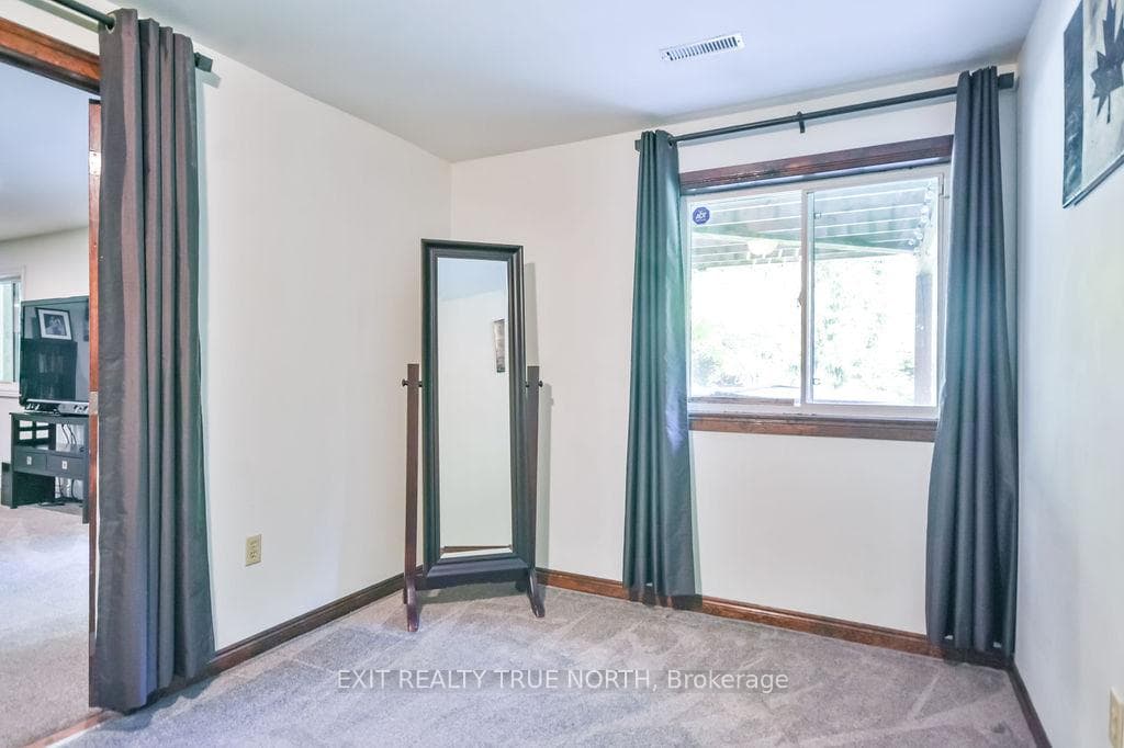 28 Nicholson Crescent photo 32