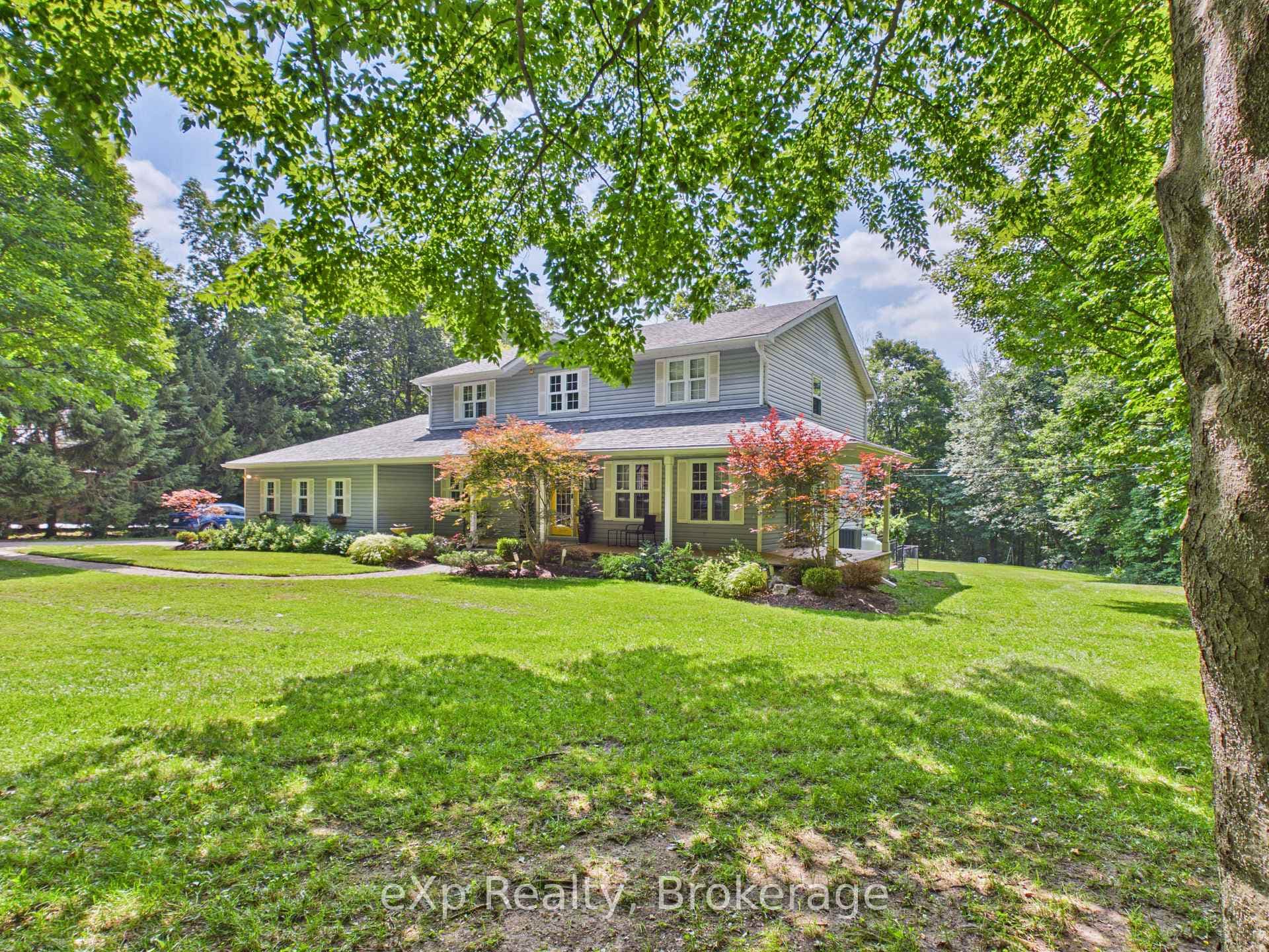 20 Highland Crescent photo 2
