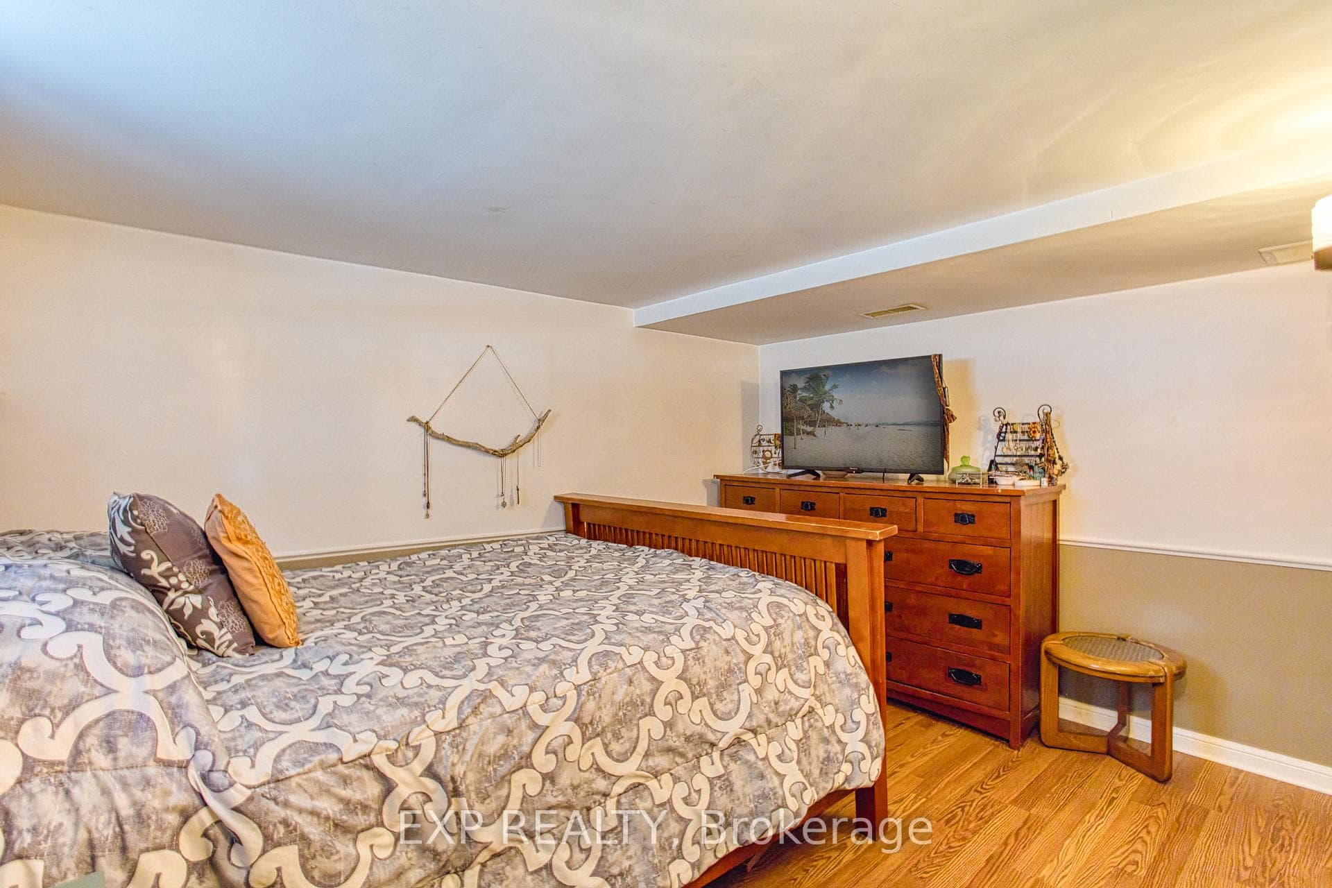 334 St Paul Avenue photo 24