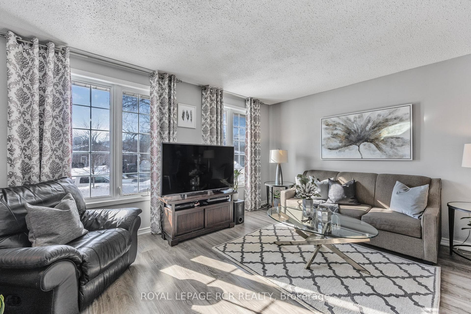 35 Diane Drive photo 6