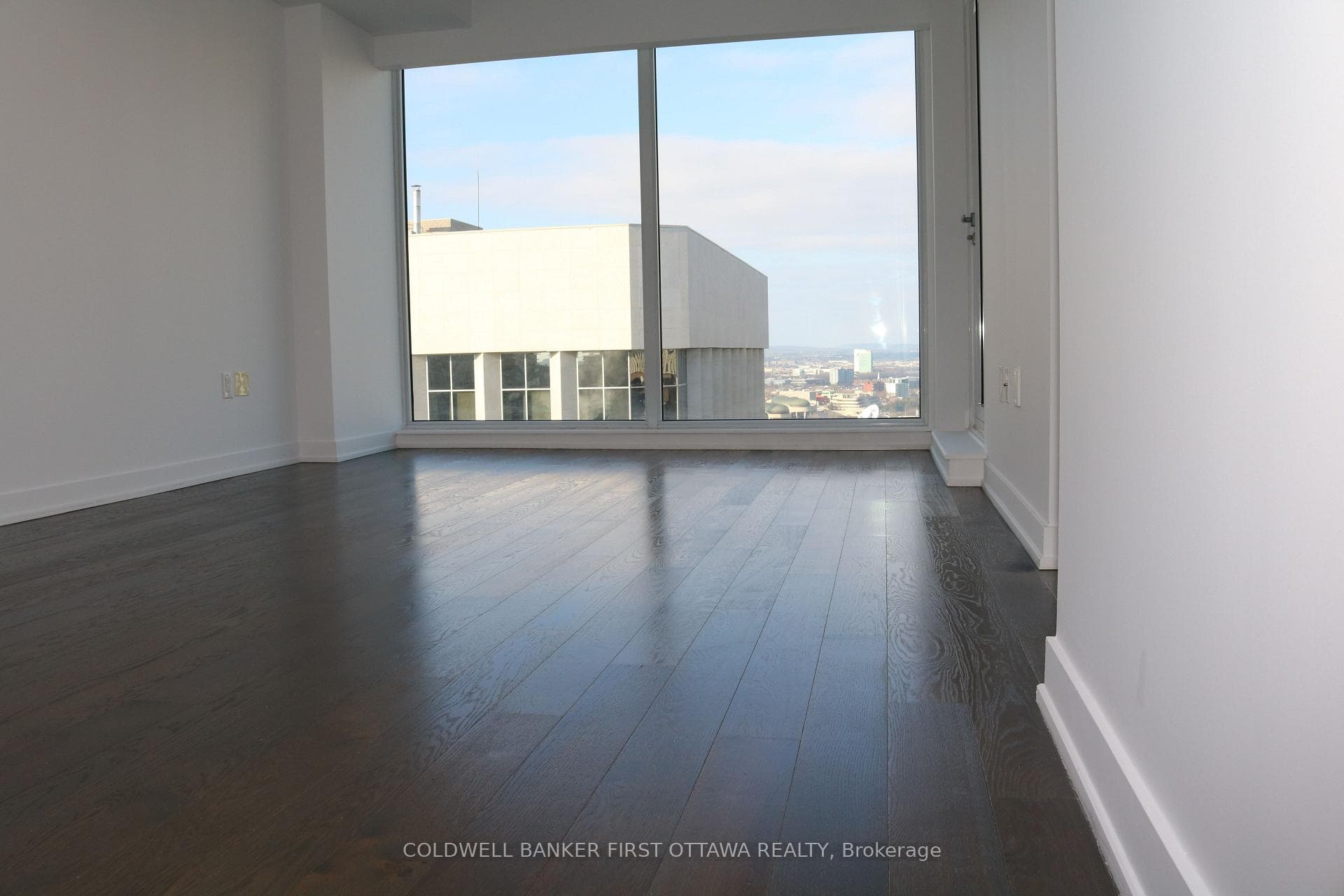 199 SLATER Street Unit 2013 photo 15