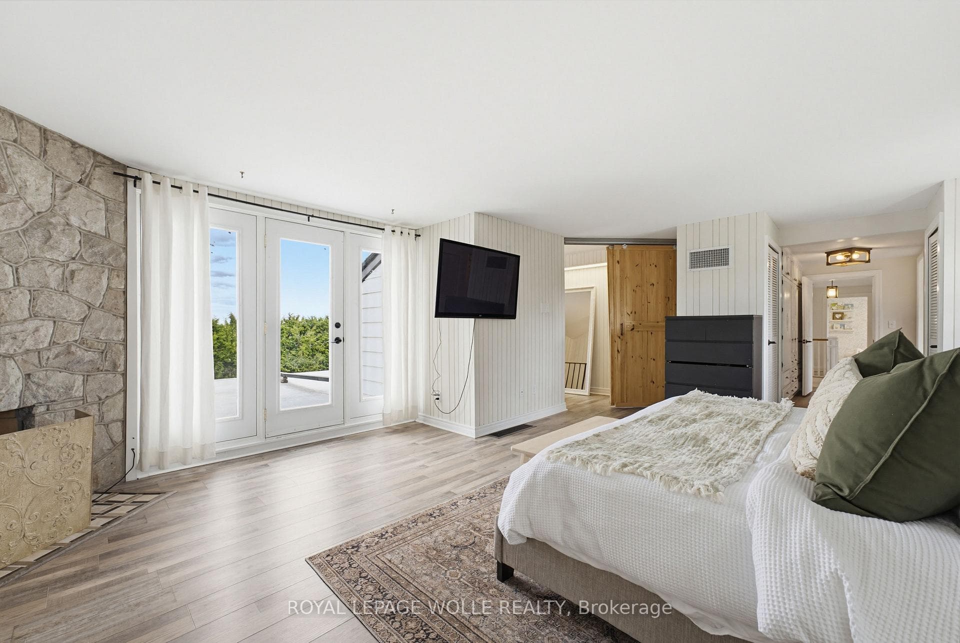 3623 Nafziger Road photo 23